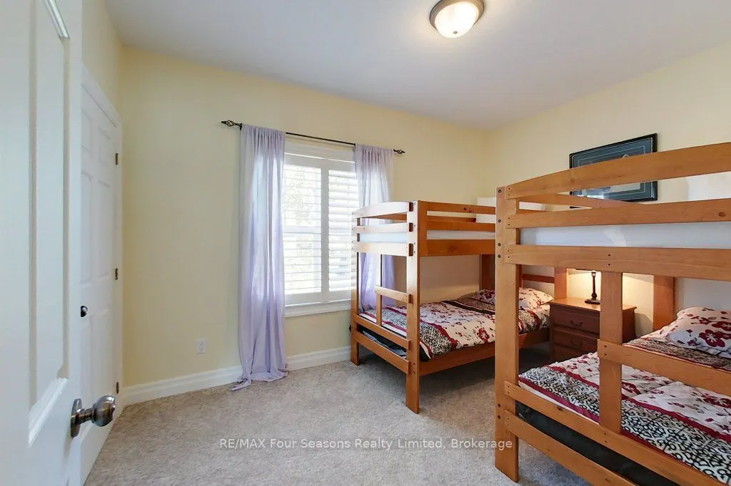 184 SNOWBRIDGE Way #201