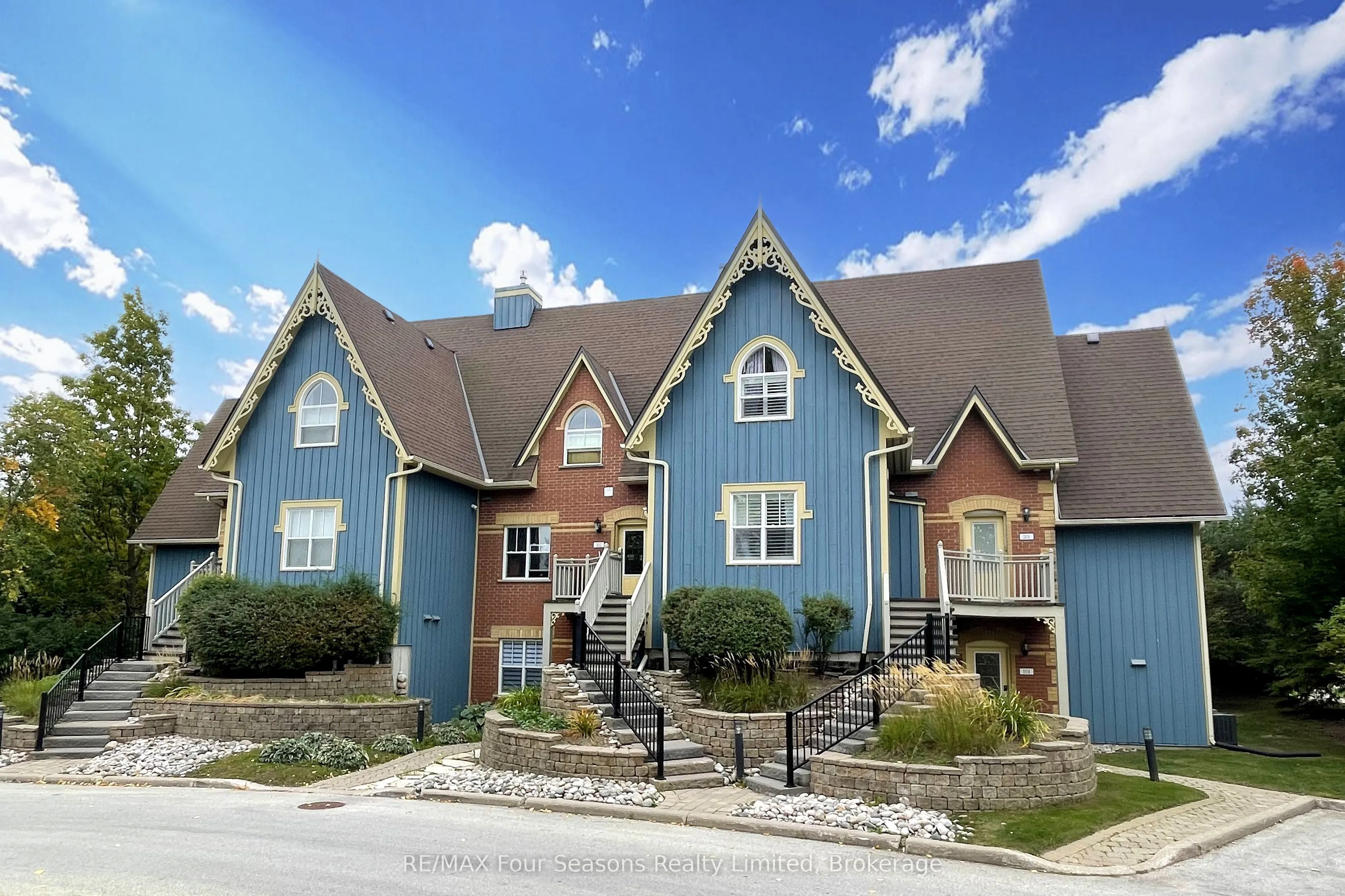 184 SNOWBRIDGE Way #201