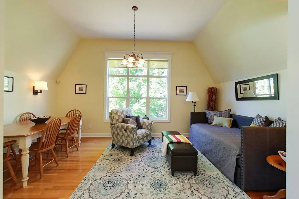 184 SNOWBRIDGE Way #201