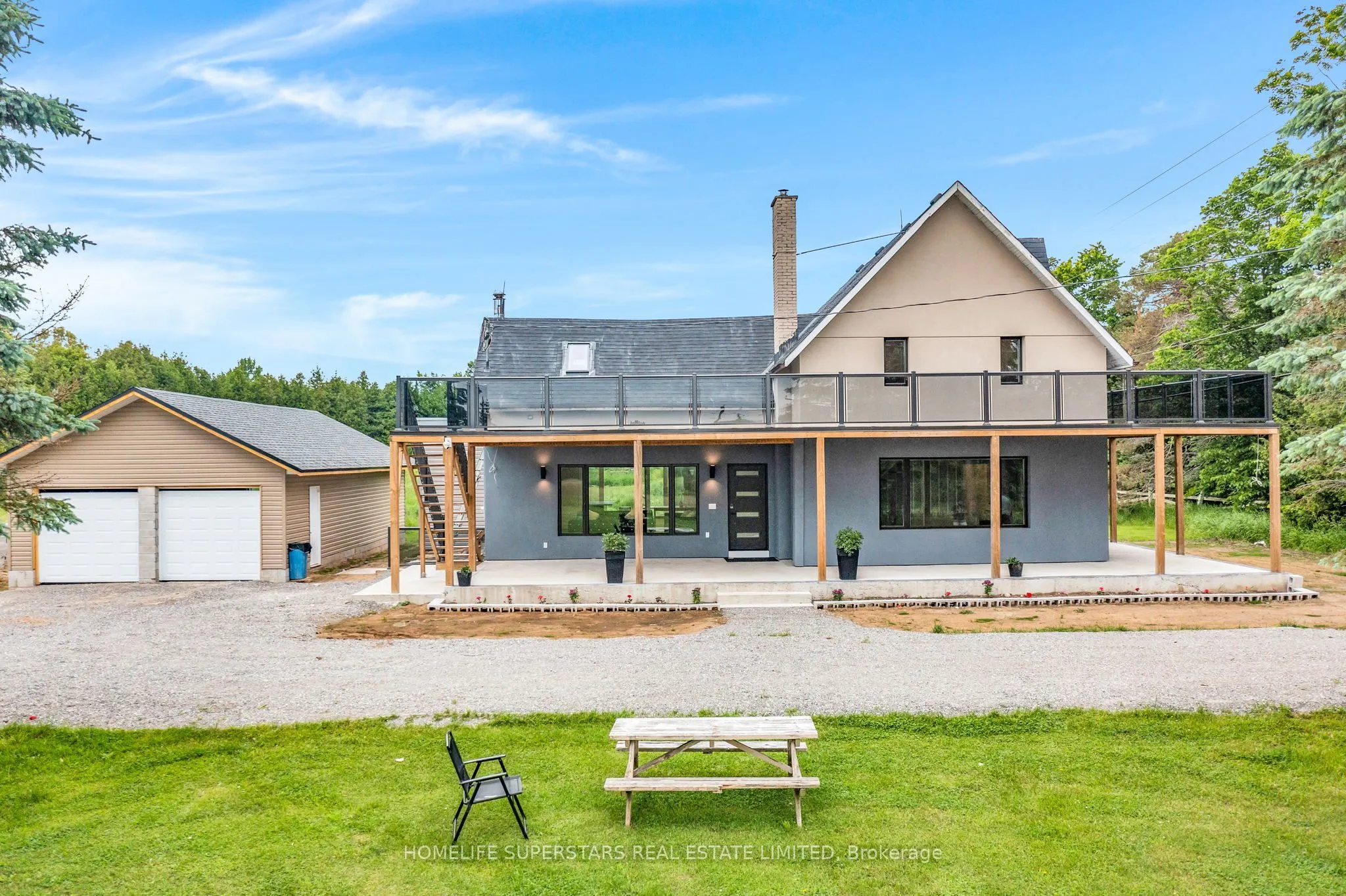 689 Northline Road