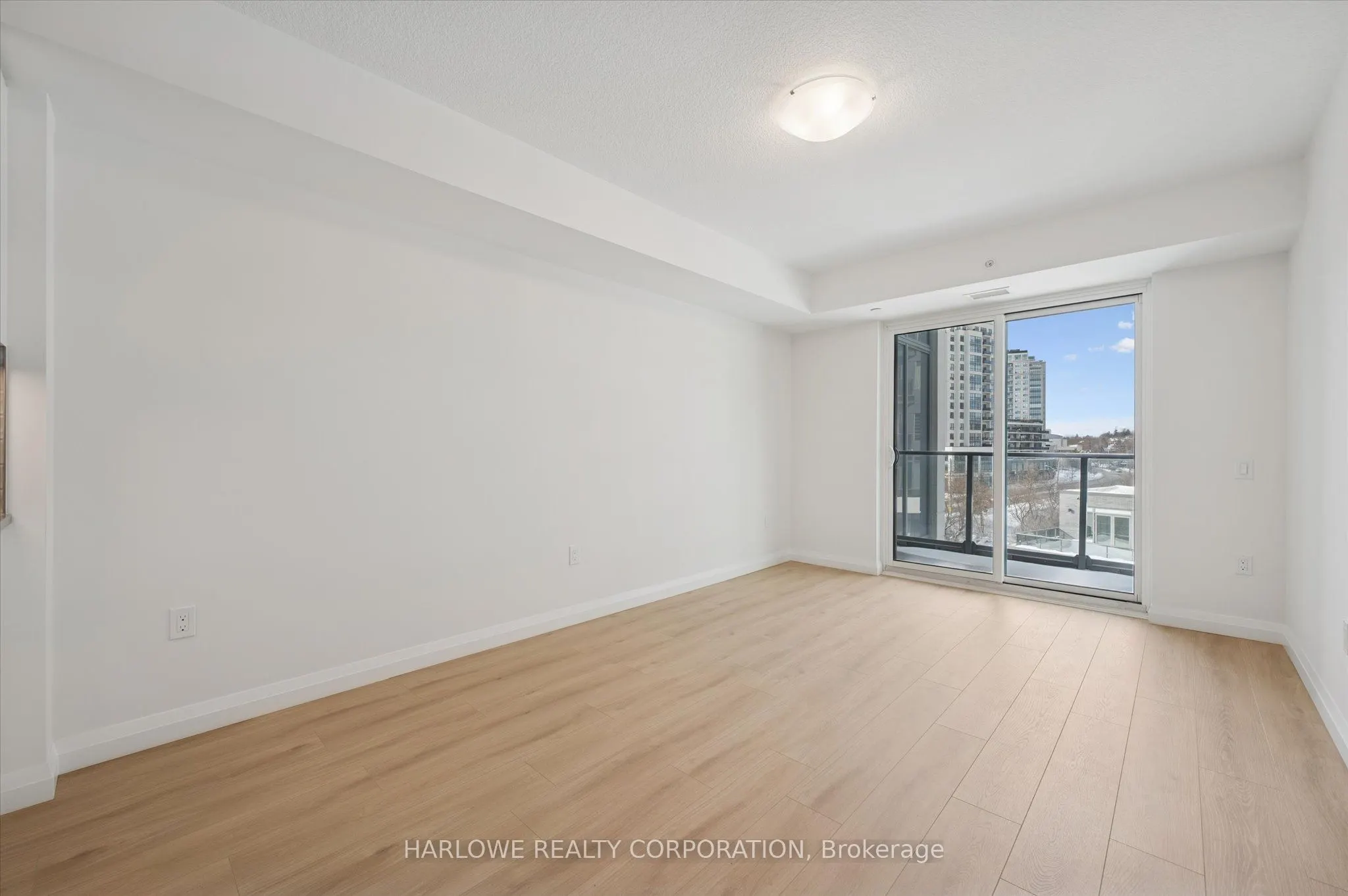 93 Arthur Street S #510
