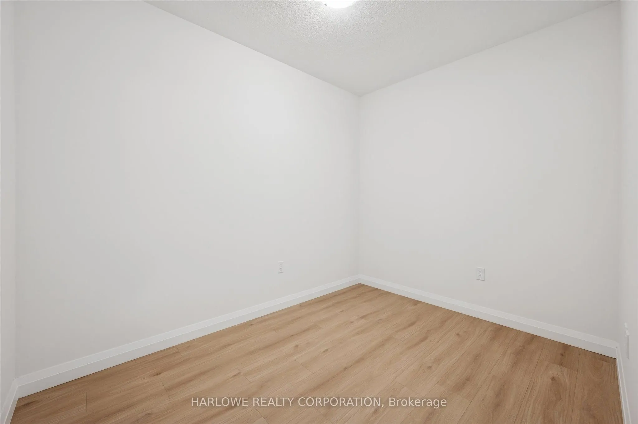 93 Arthur Street S #510