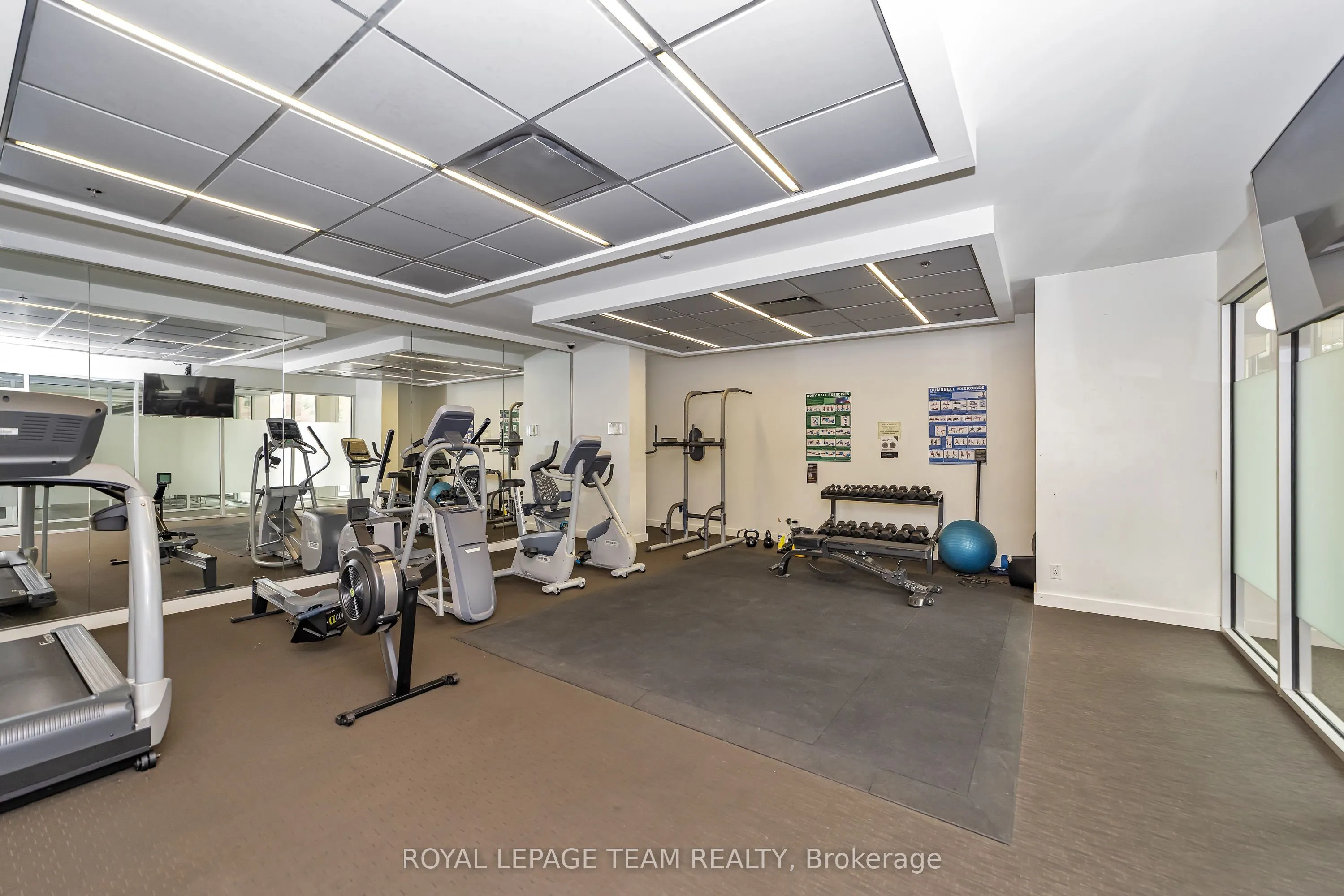 360 Mcleod Street #905