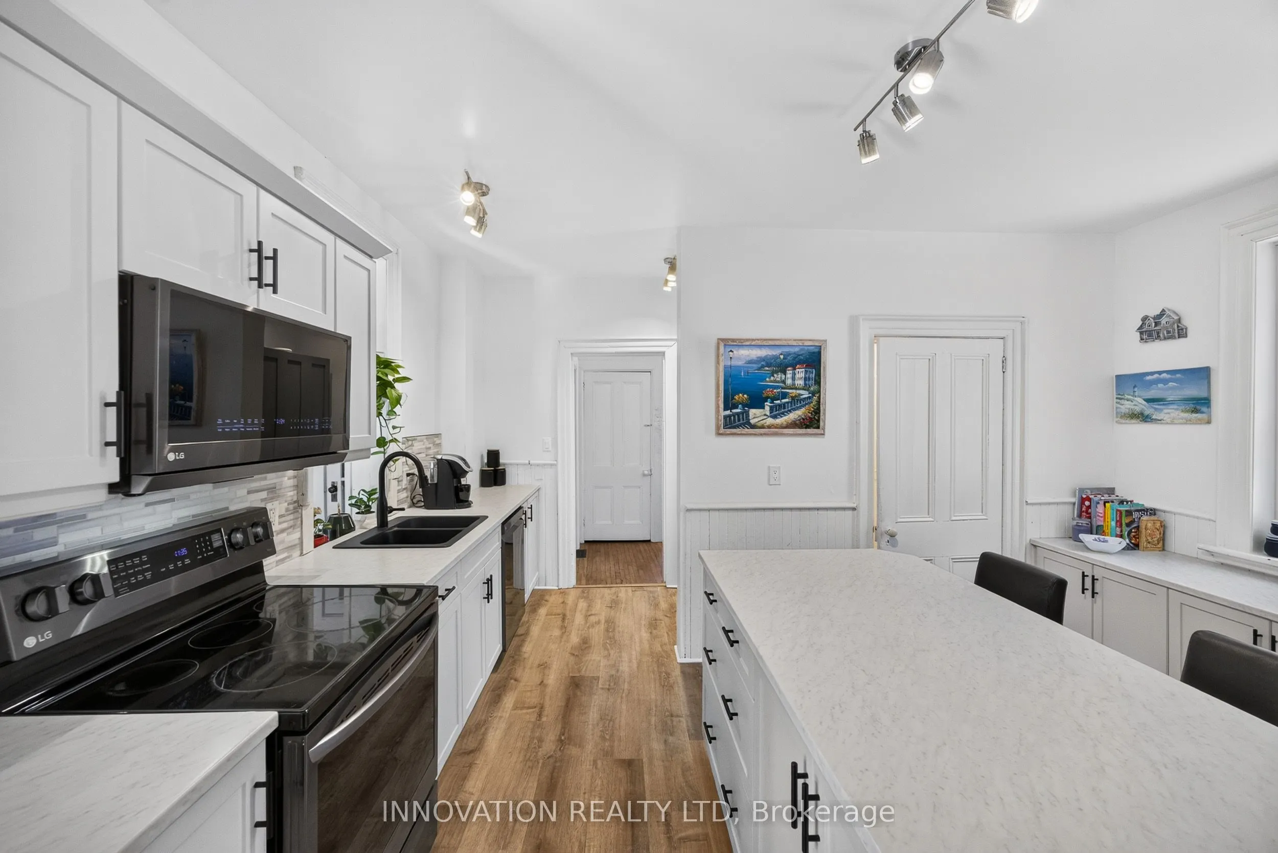 58 Lake Avenue E