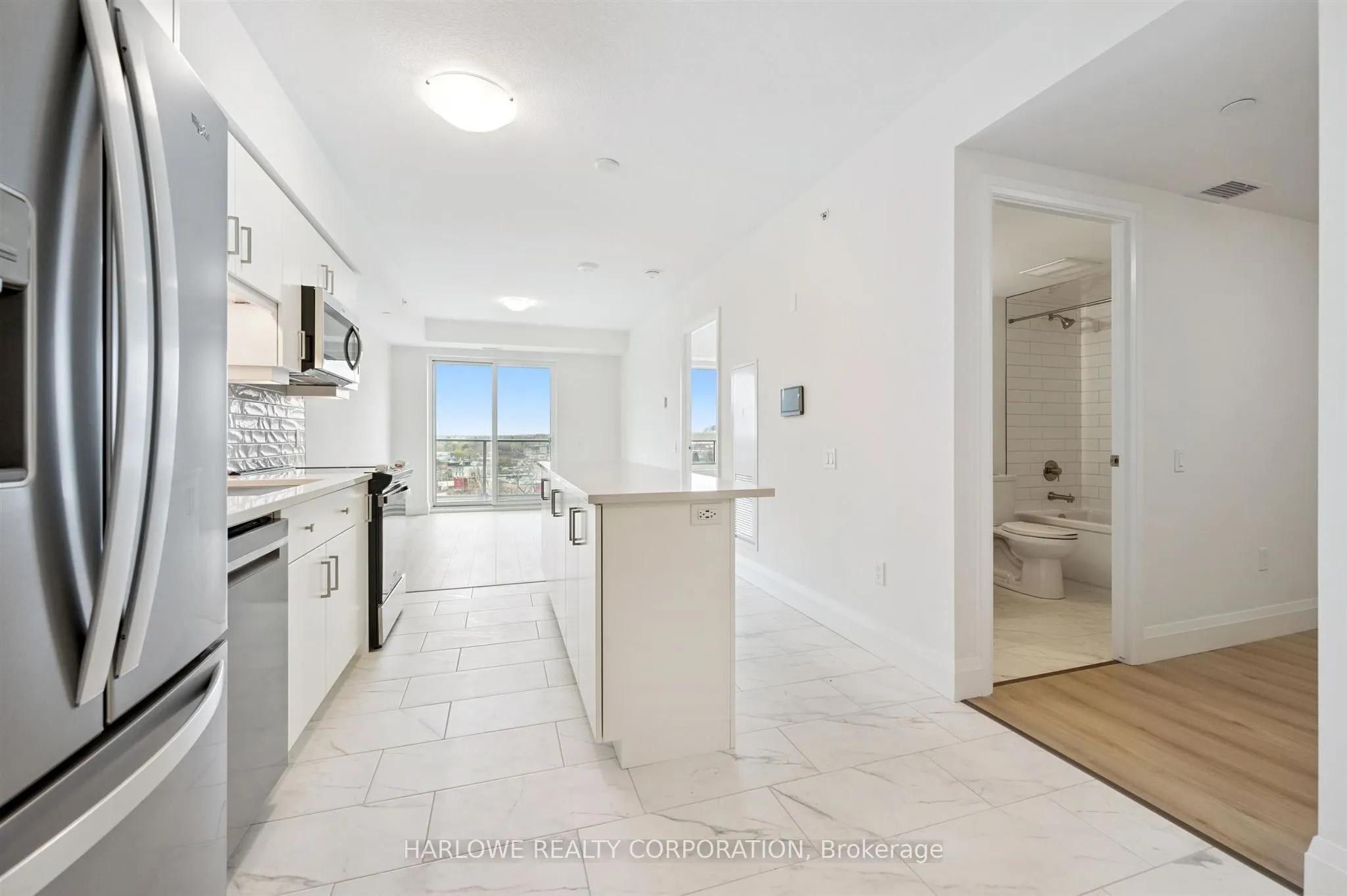 93 Arthur Street S #805