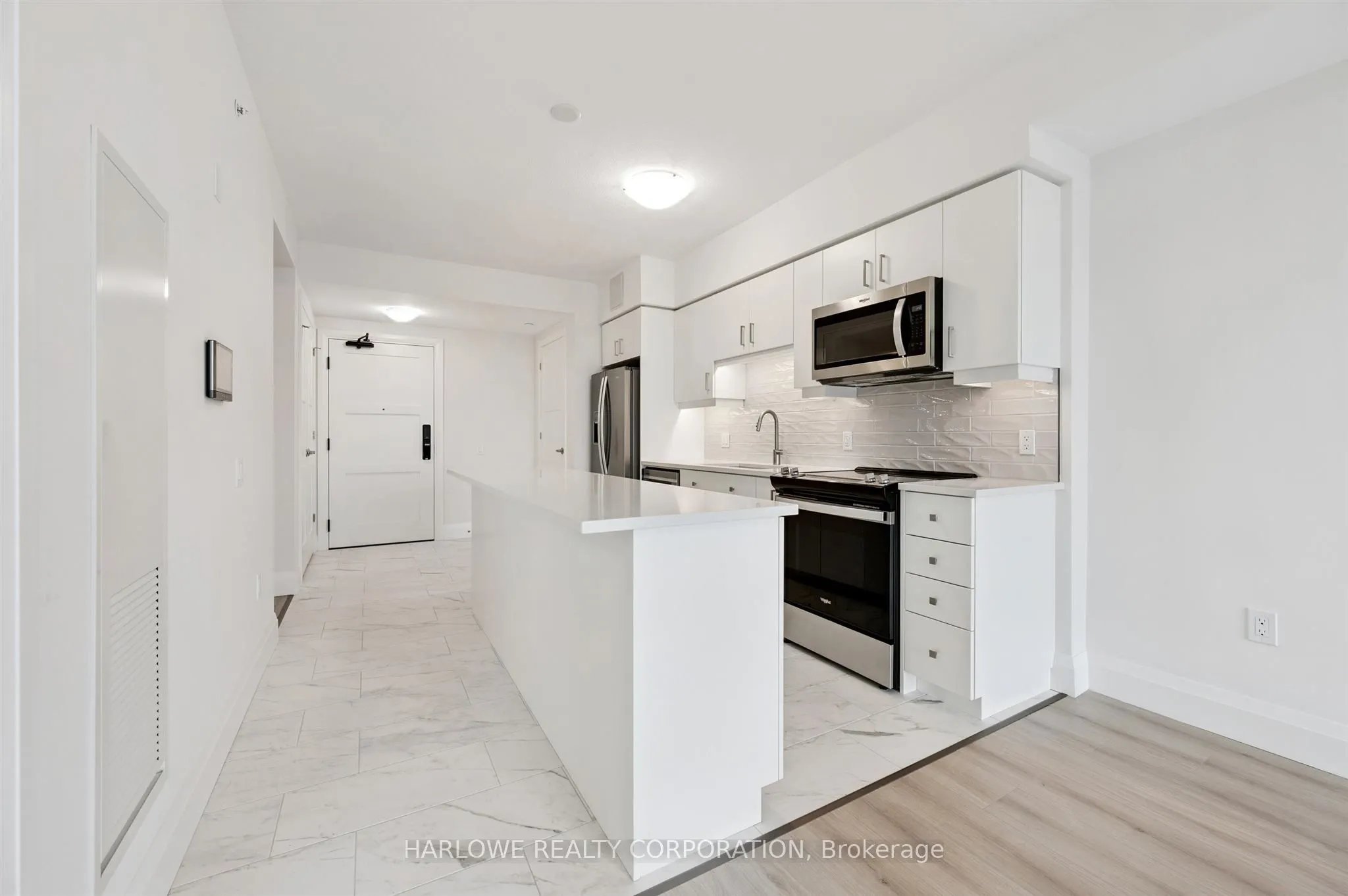 93 Arthur Street S #805