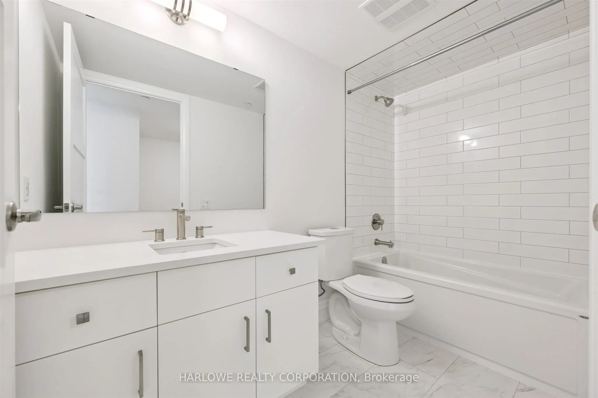 93 Arthur Street S #805