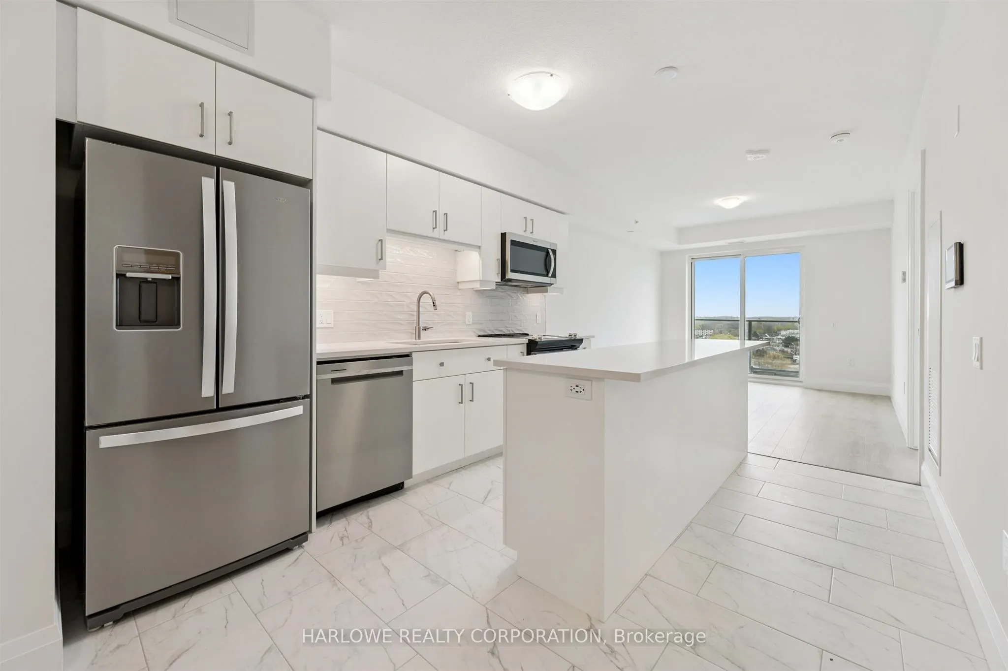 93 Arthur Street S #805