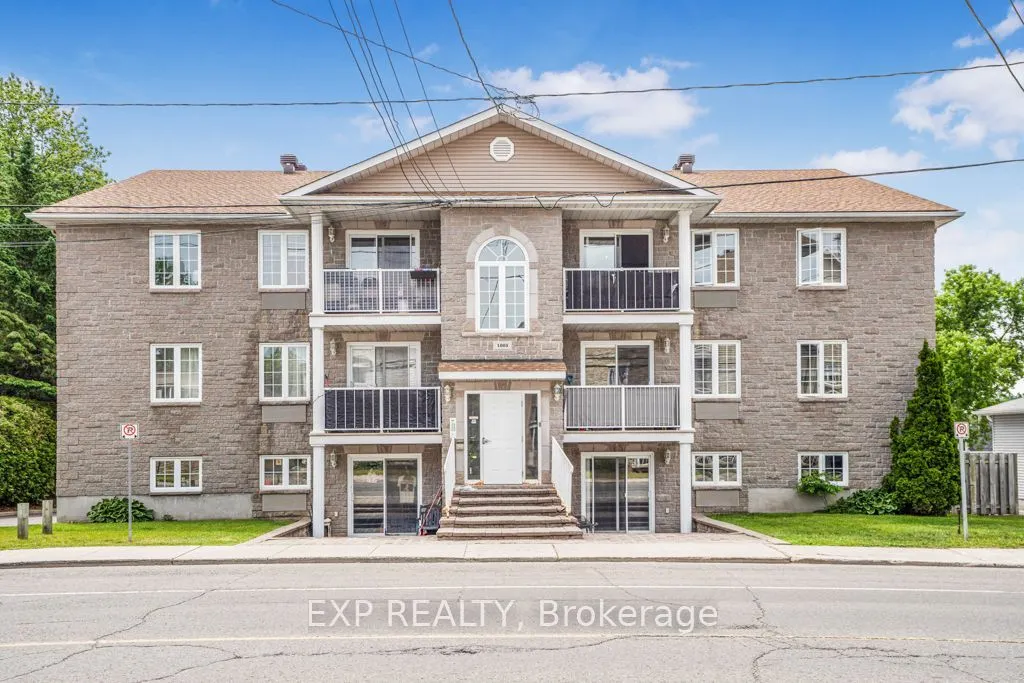 1005 Laurier Route #102