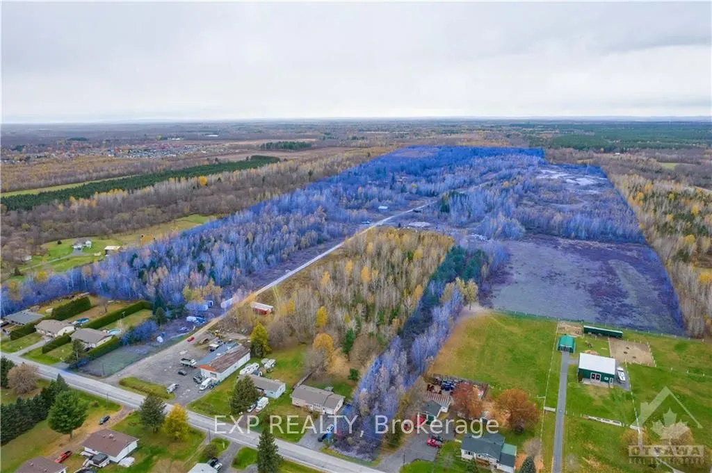 Lot 27 DES PINS Street