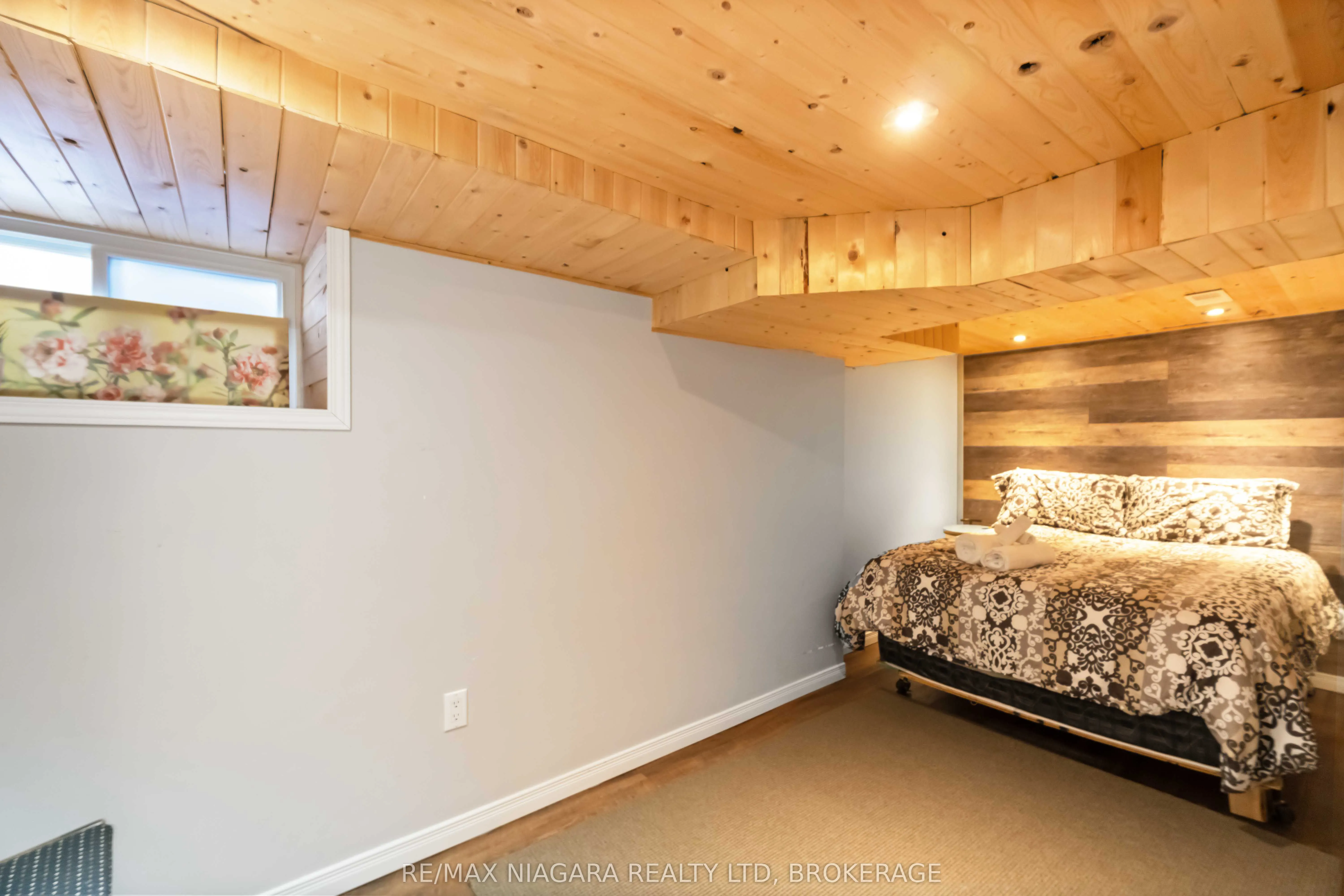 1459 Niagara Stone Road