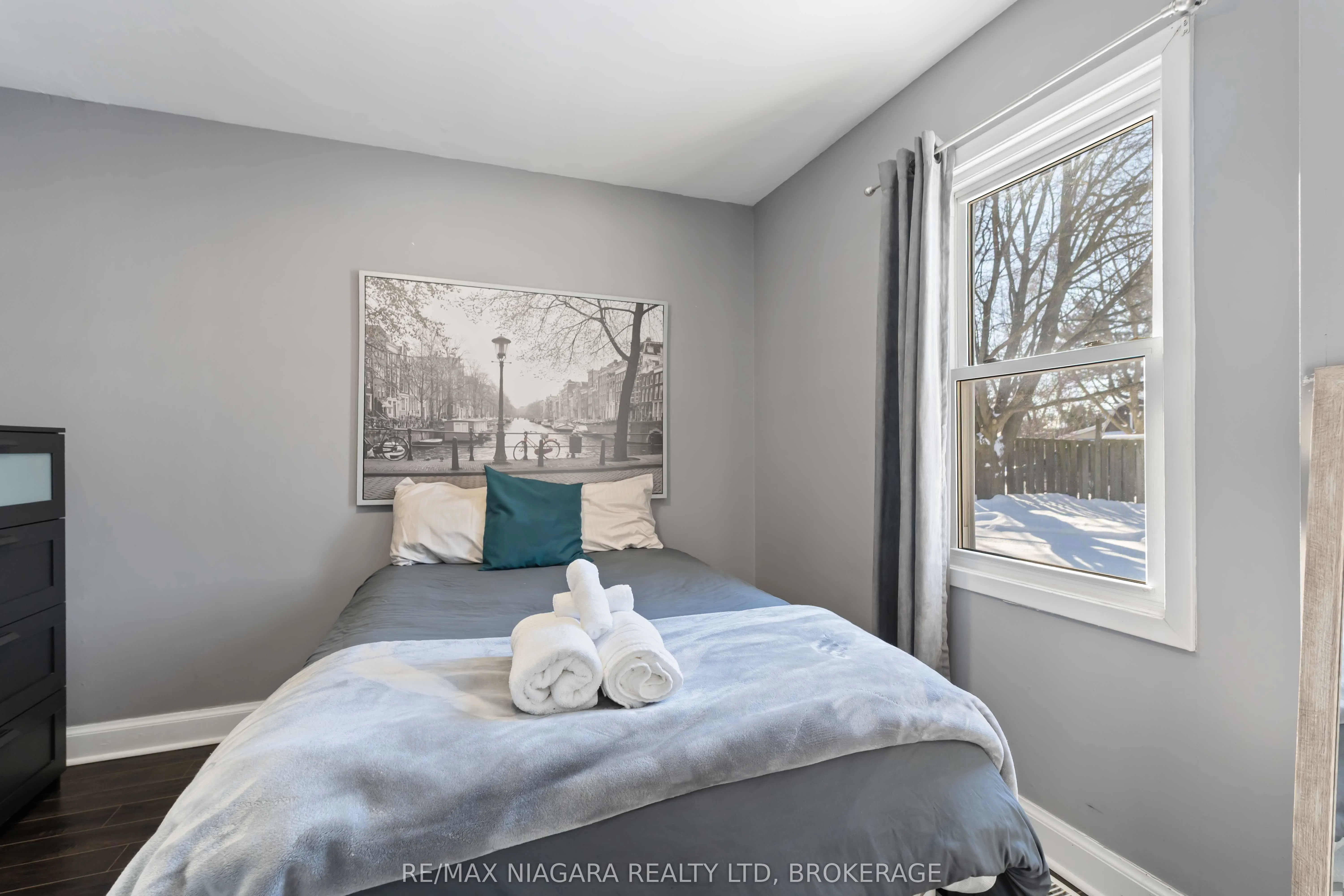 1459 Niagara Stone Road