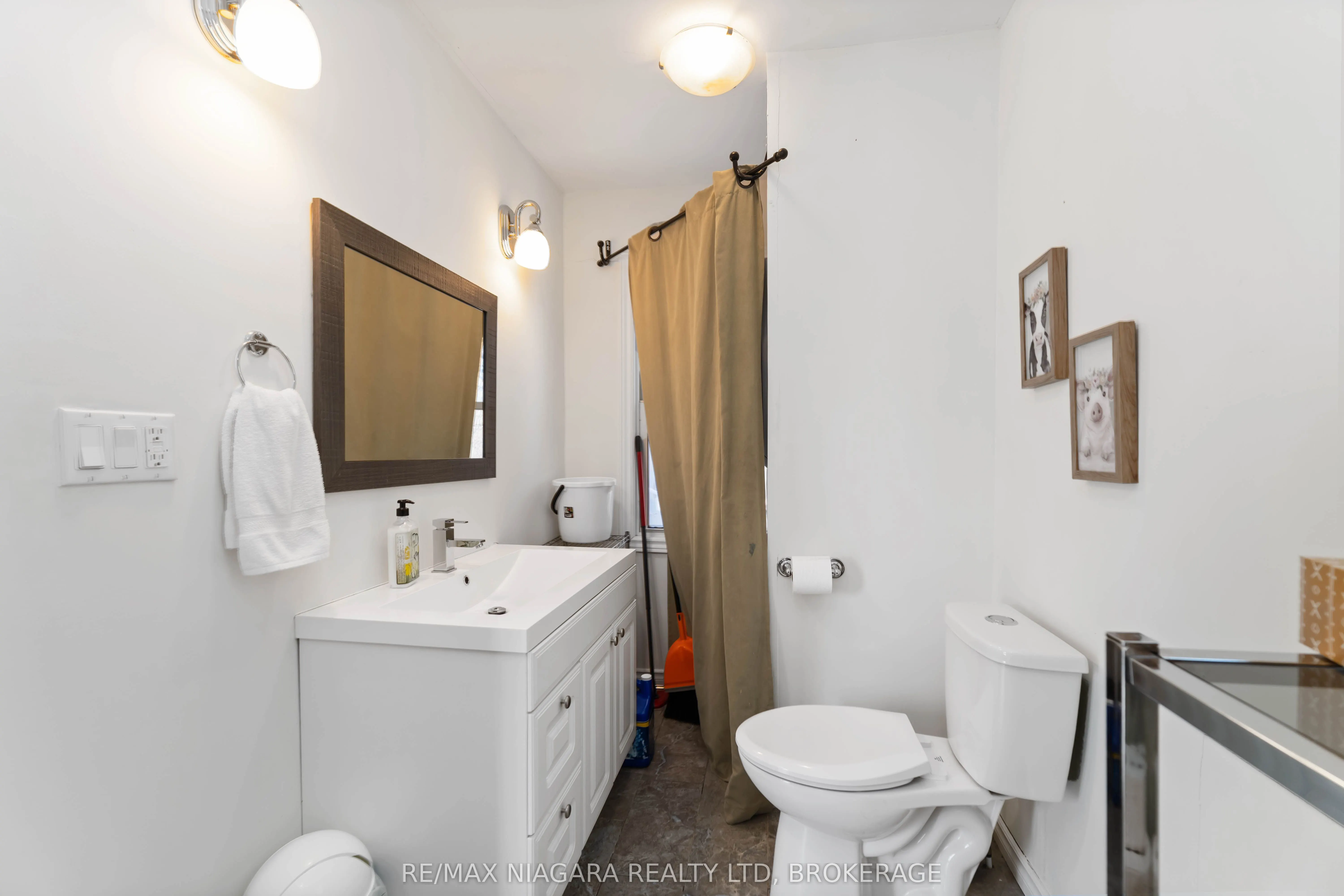 1459 Niagara Stone Road