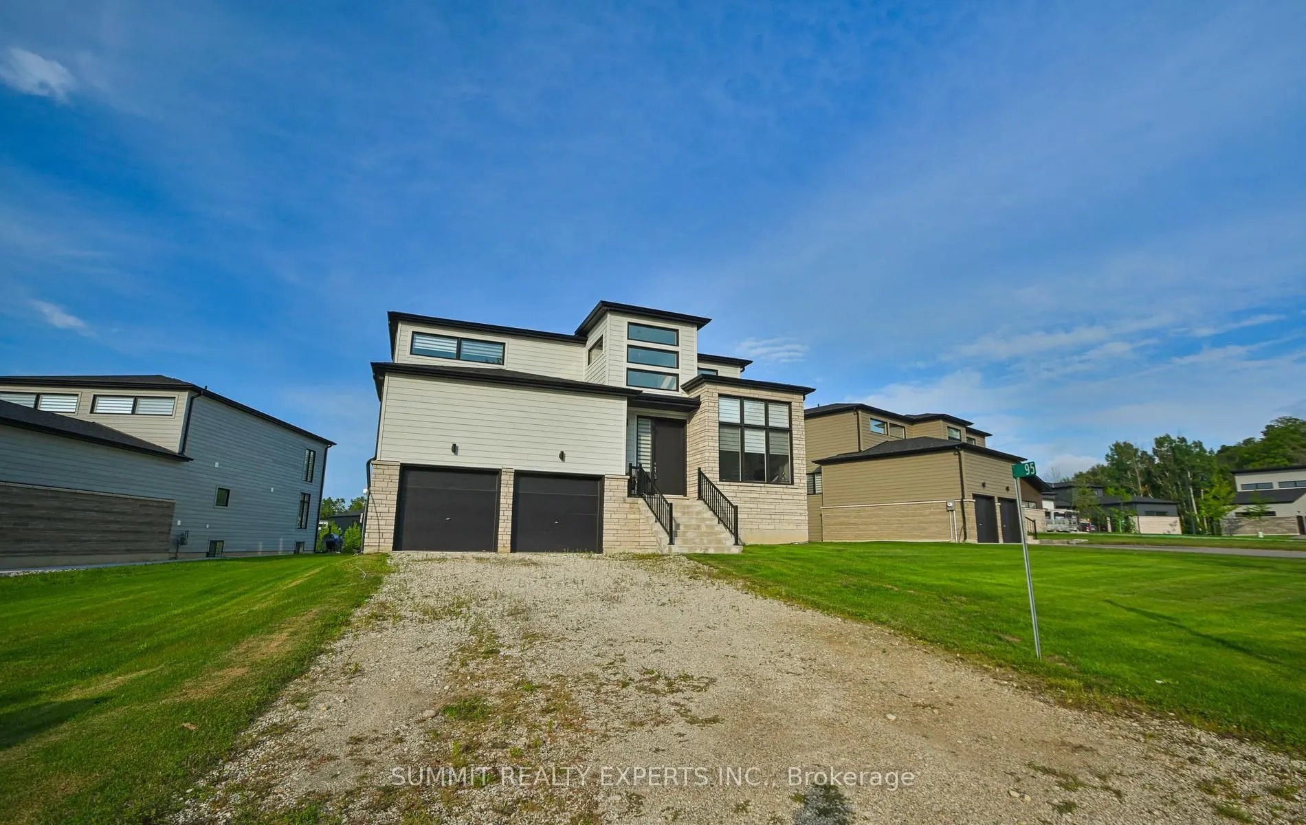 95 Goldie Court