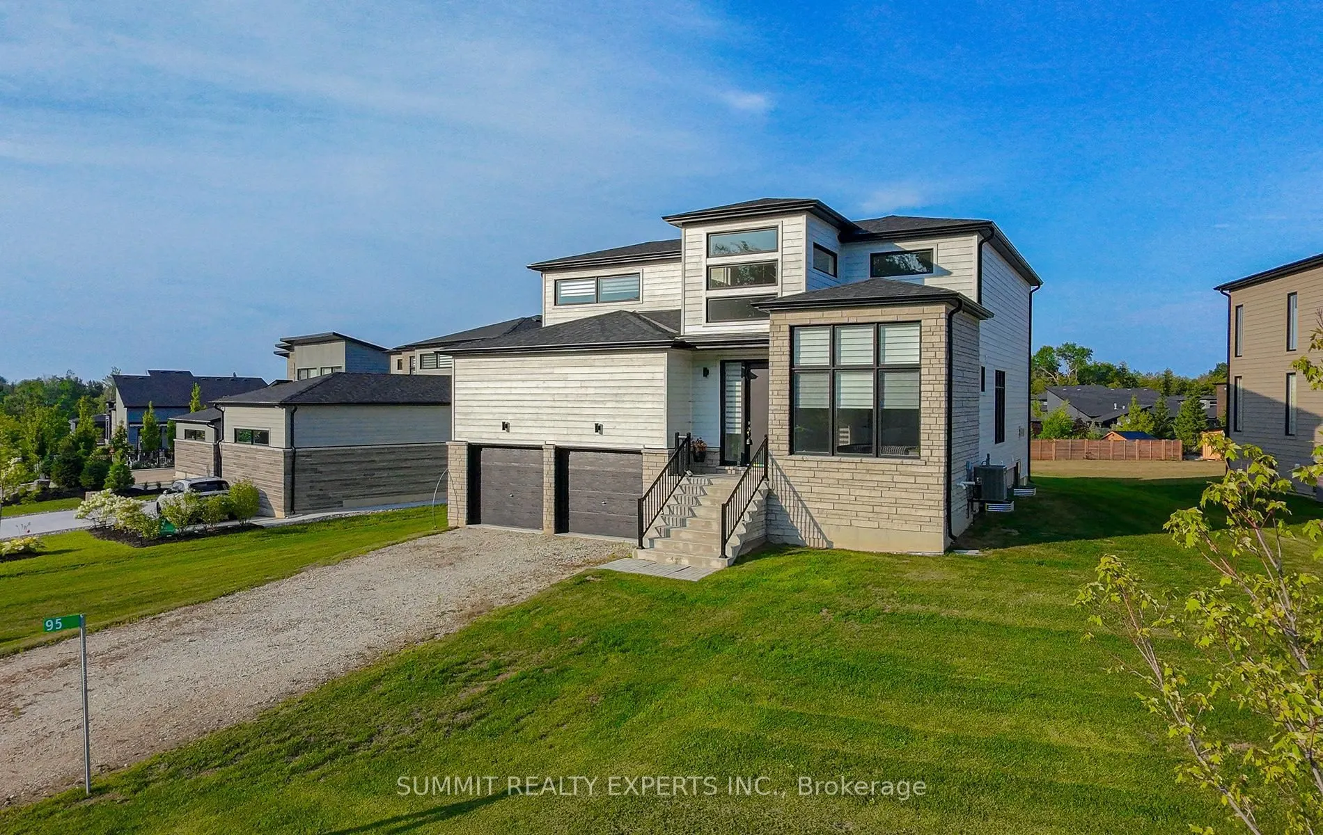 95 Goldie Court