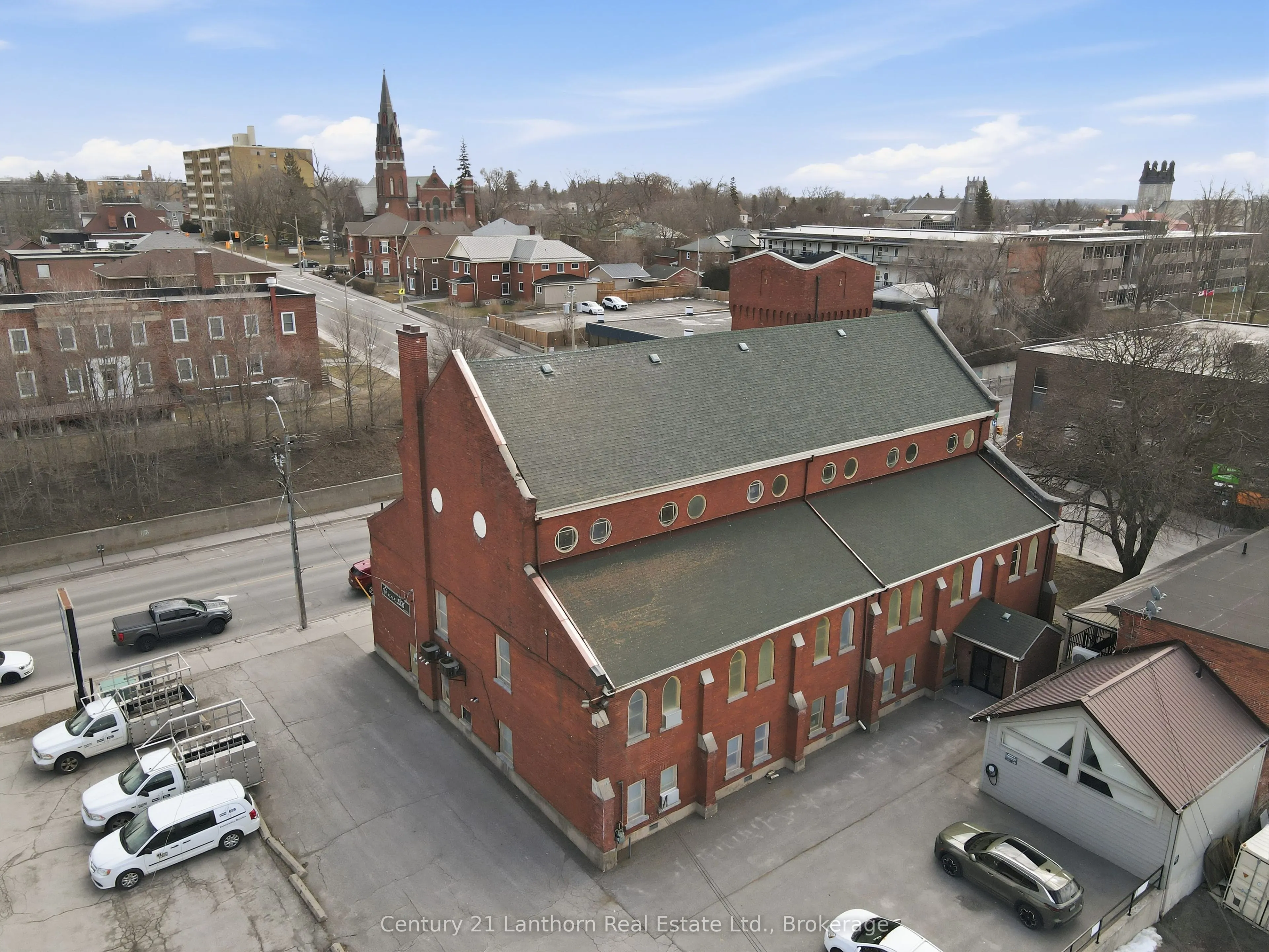 34 Victoria Avenue