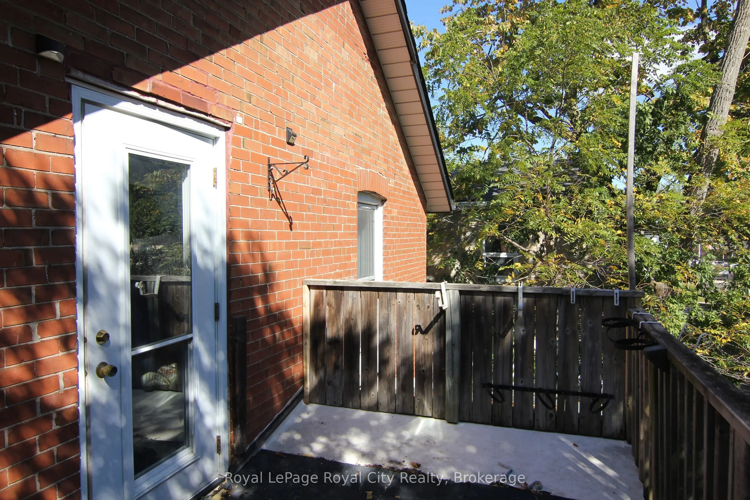 98 Waterloo Avenue