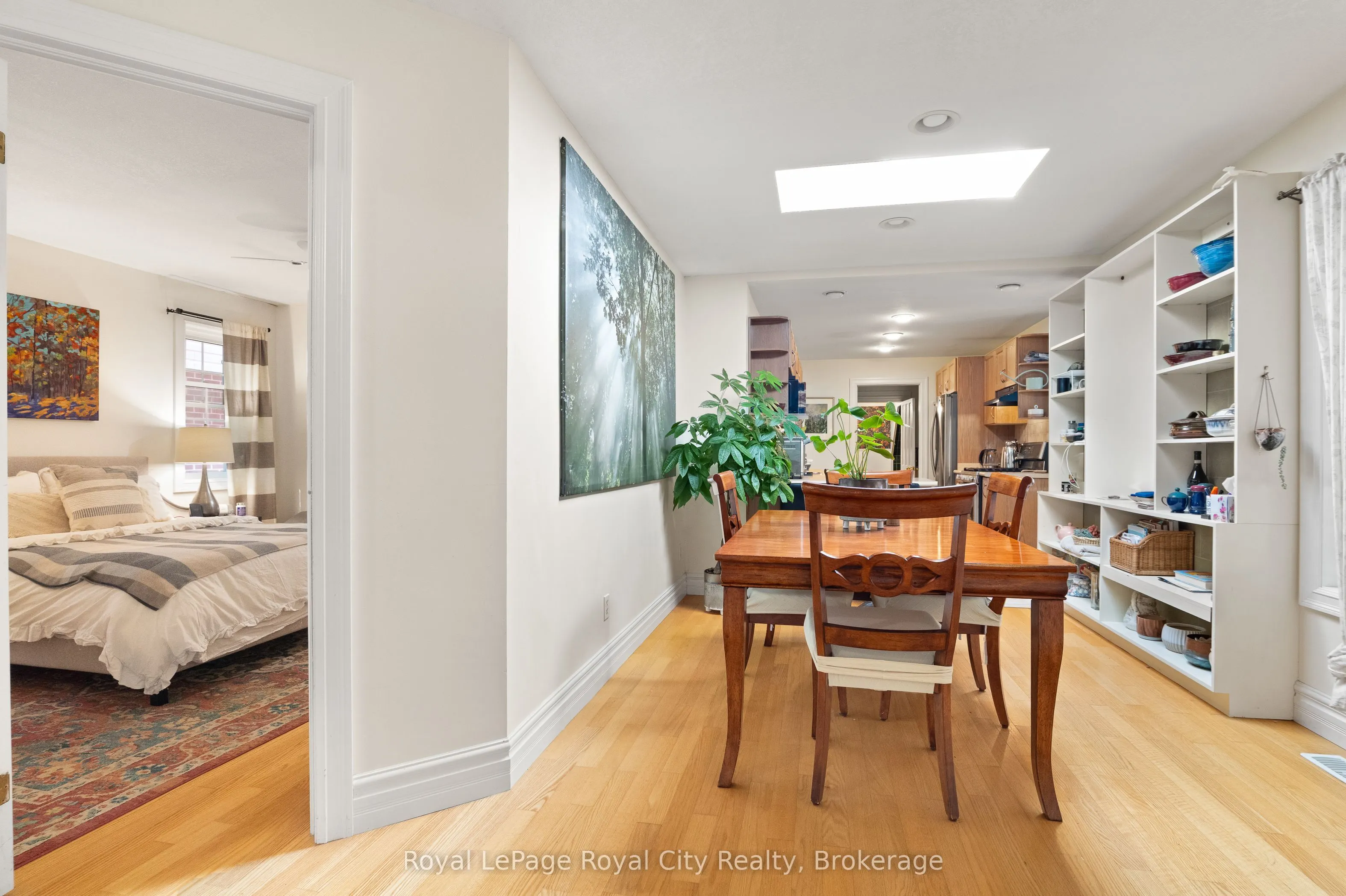 98 Waterloo Avenue