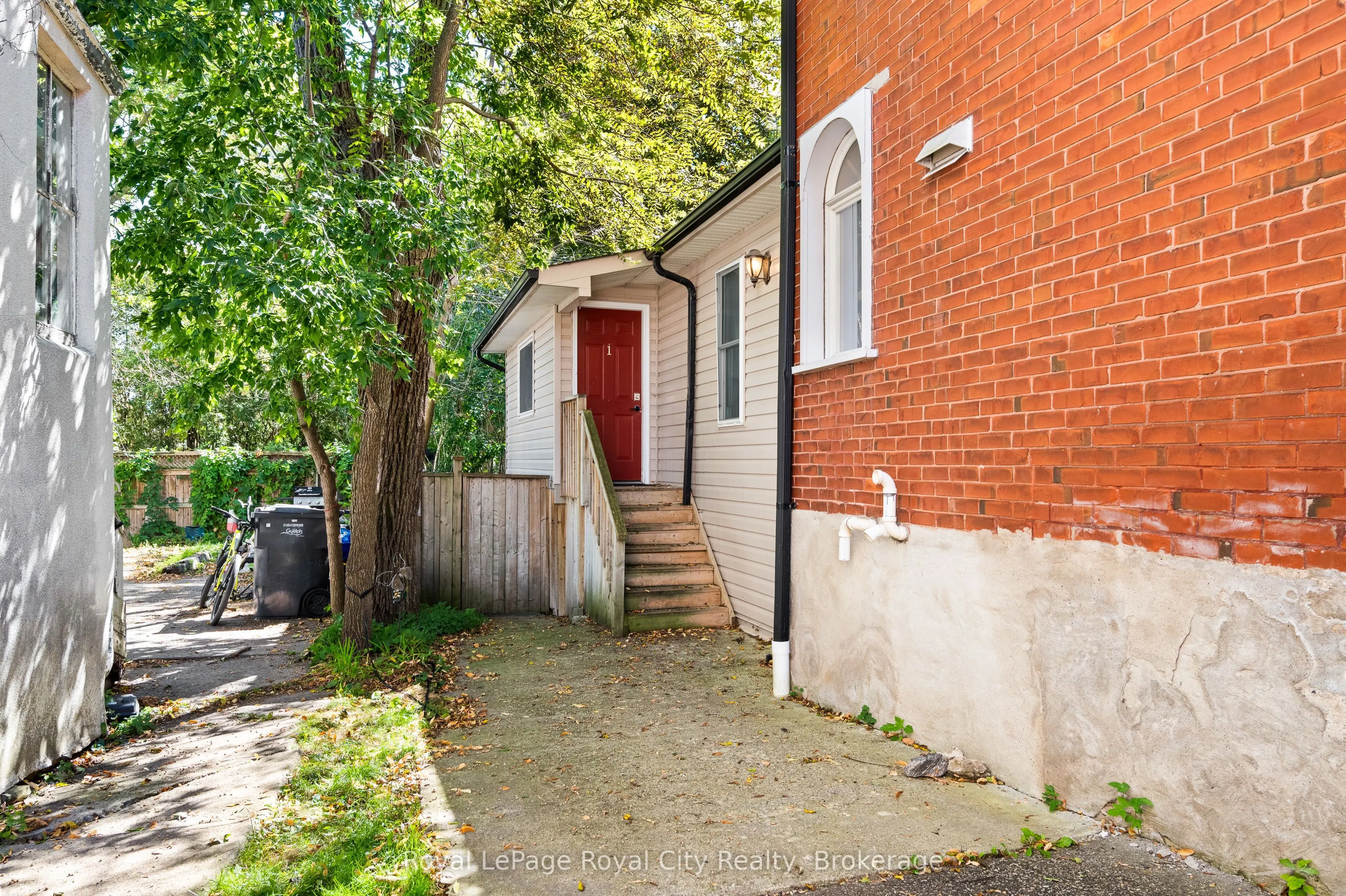 98 Waterloo Avenue