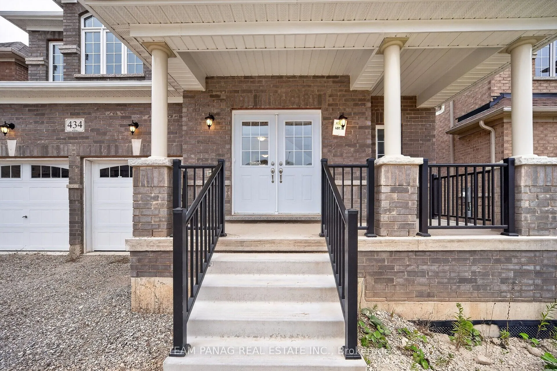 434 VanDusen Avenue
