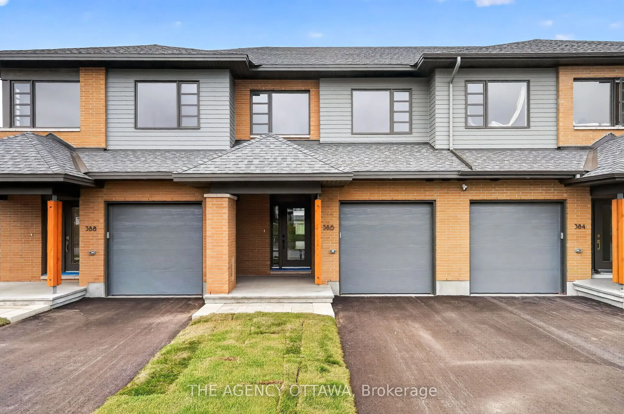 386 WALDEN Drive