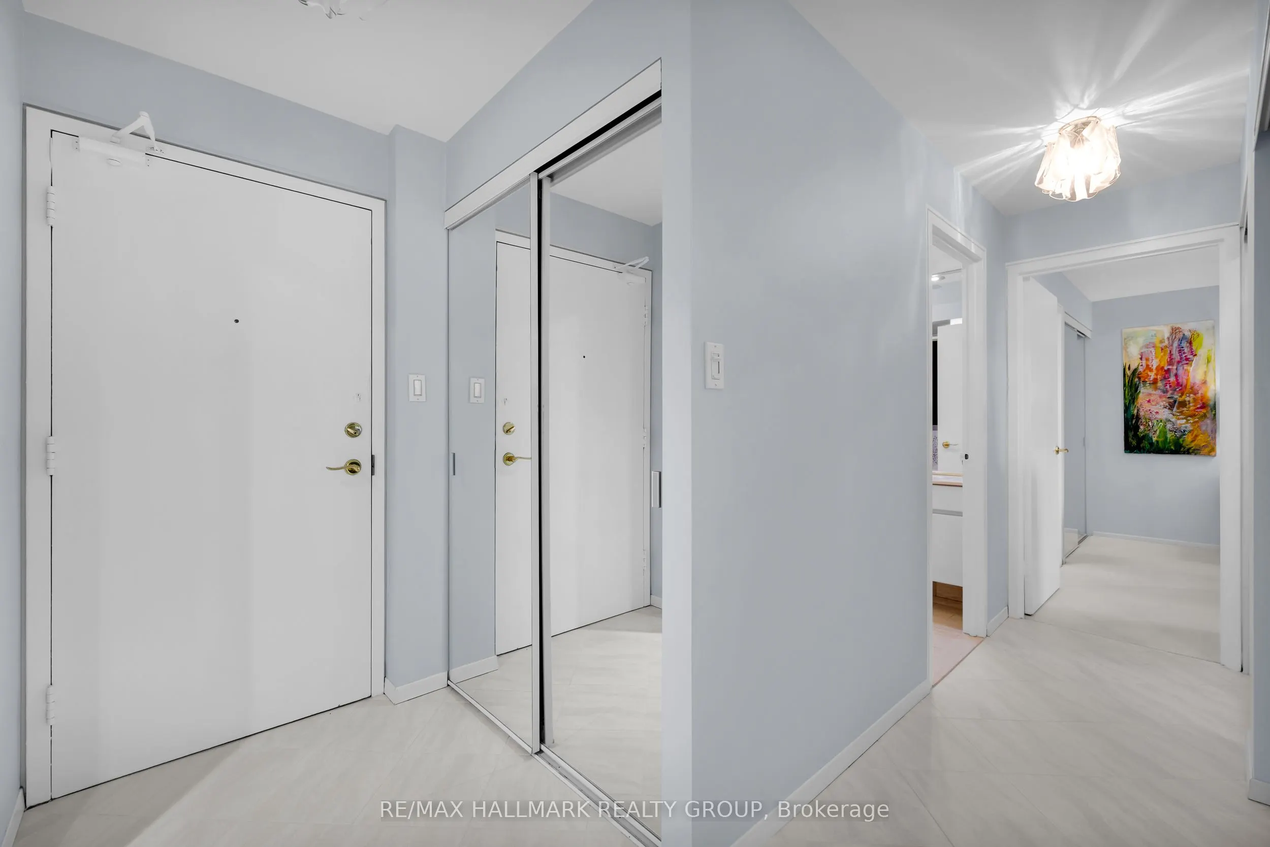 151 Bay Street #810