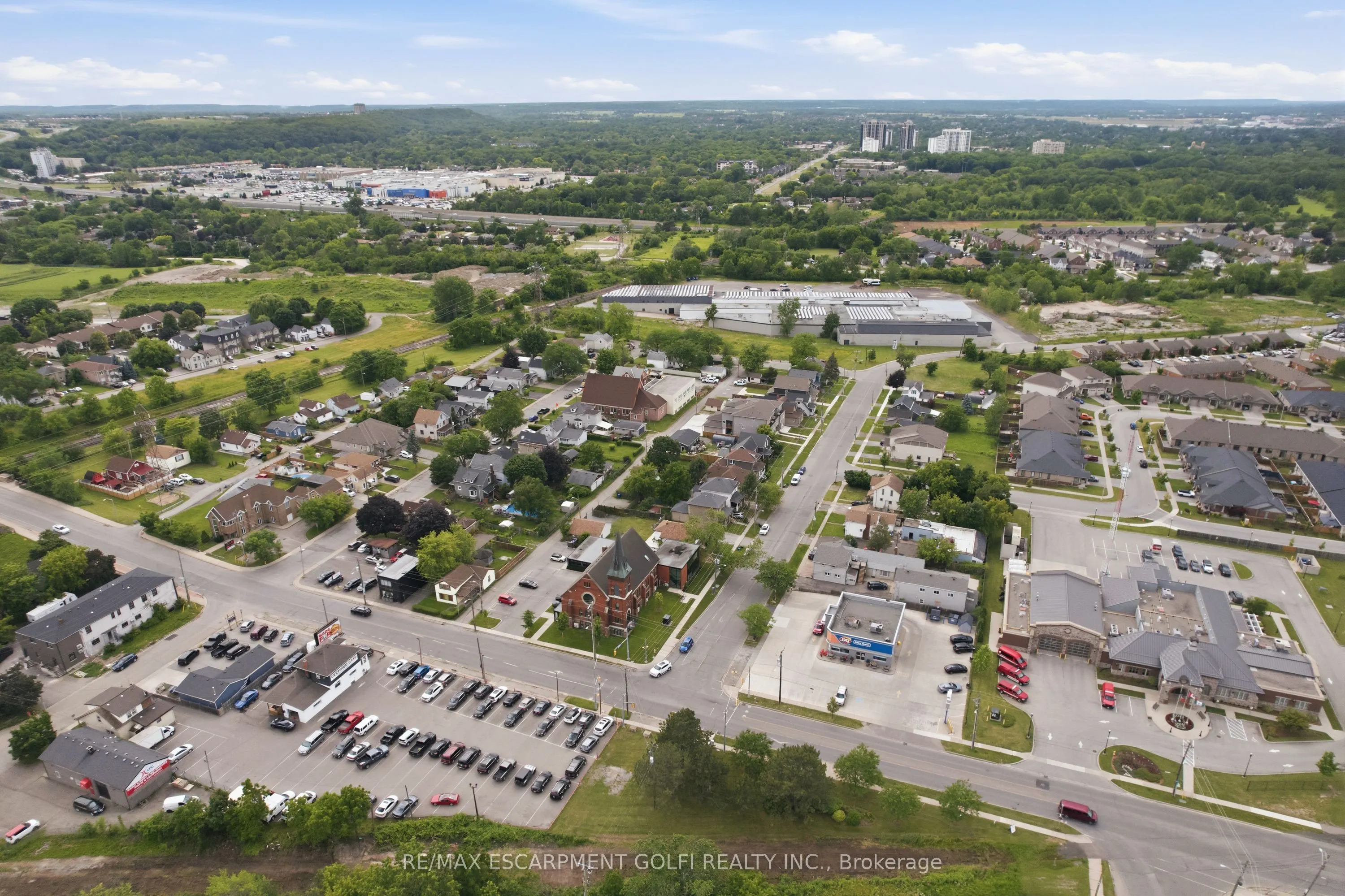 405 Merritt Street #8