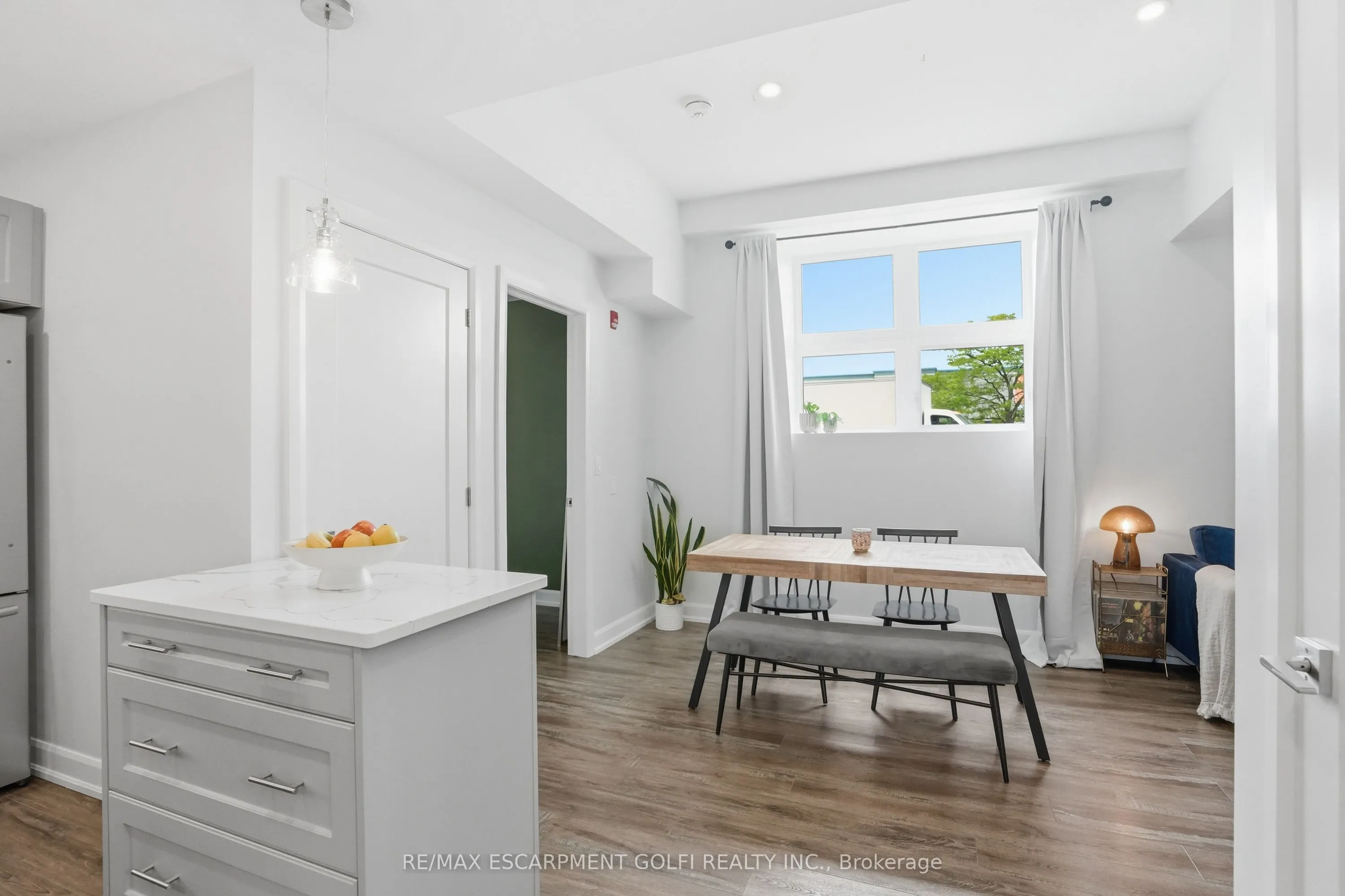 405 Merritt Street #8