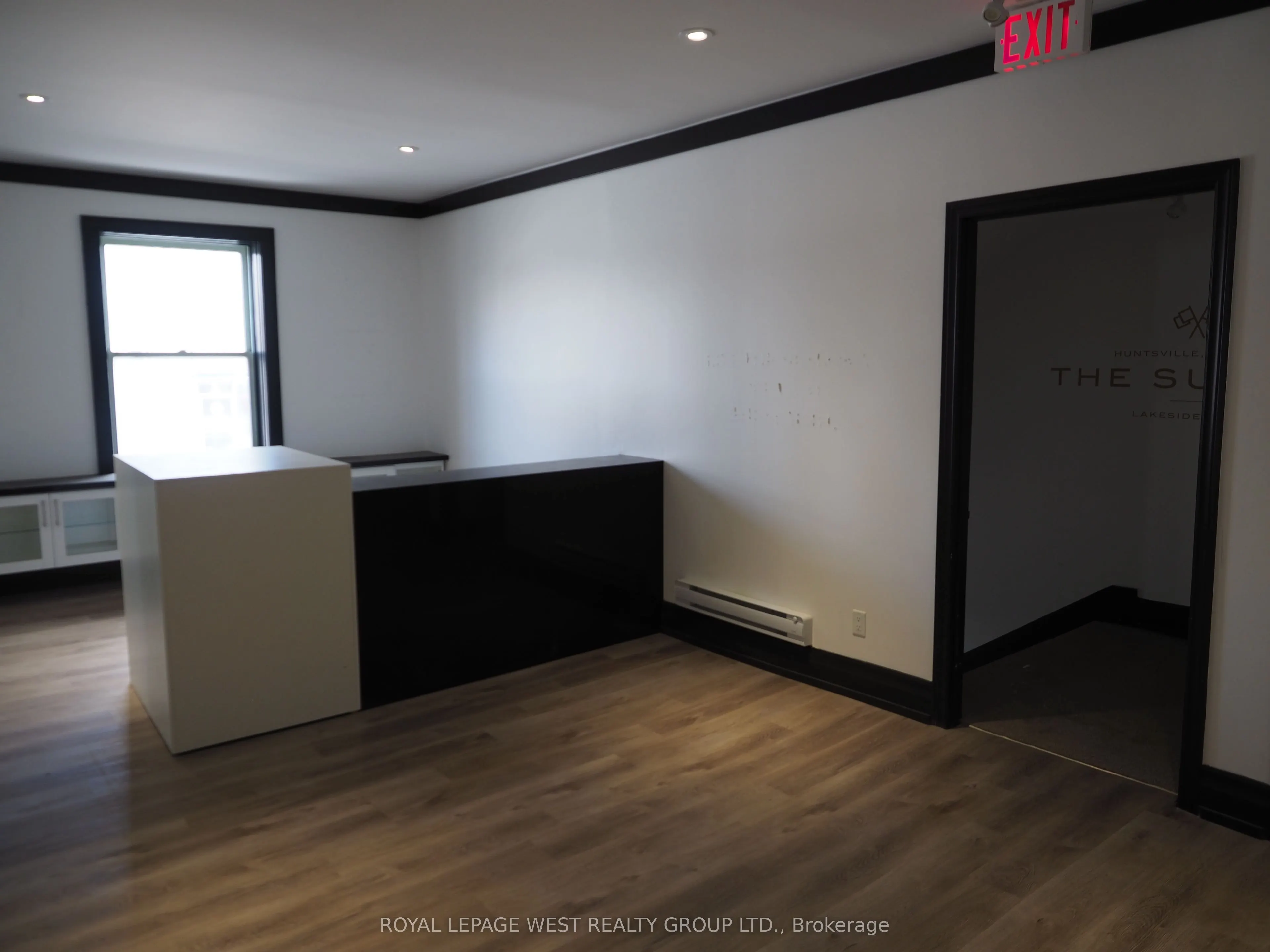 69 Main Street E #UPPER LEVEL