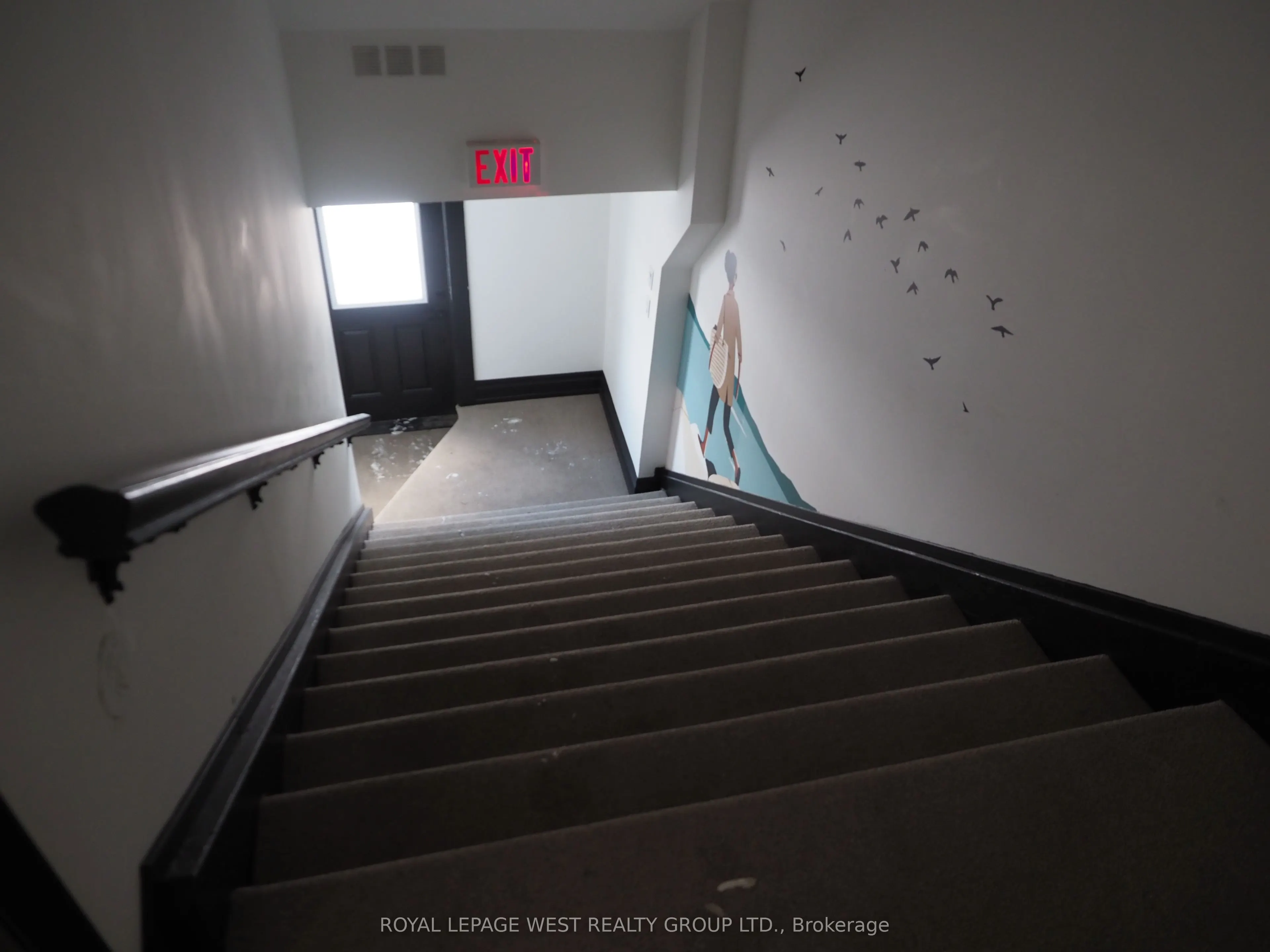 69 Main Street E #UPPER LEVEL