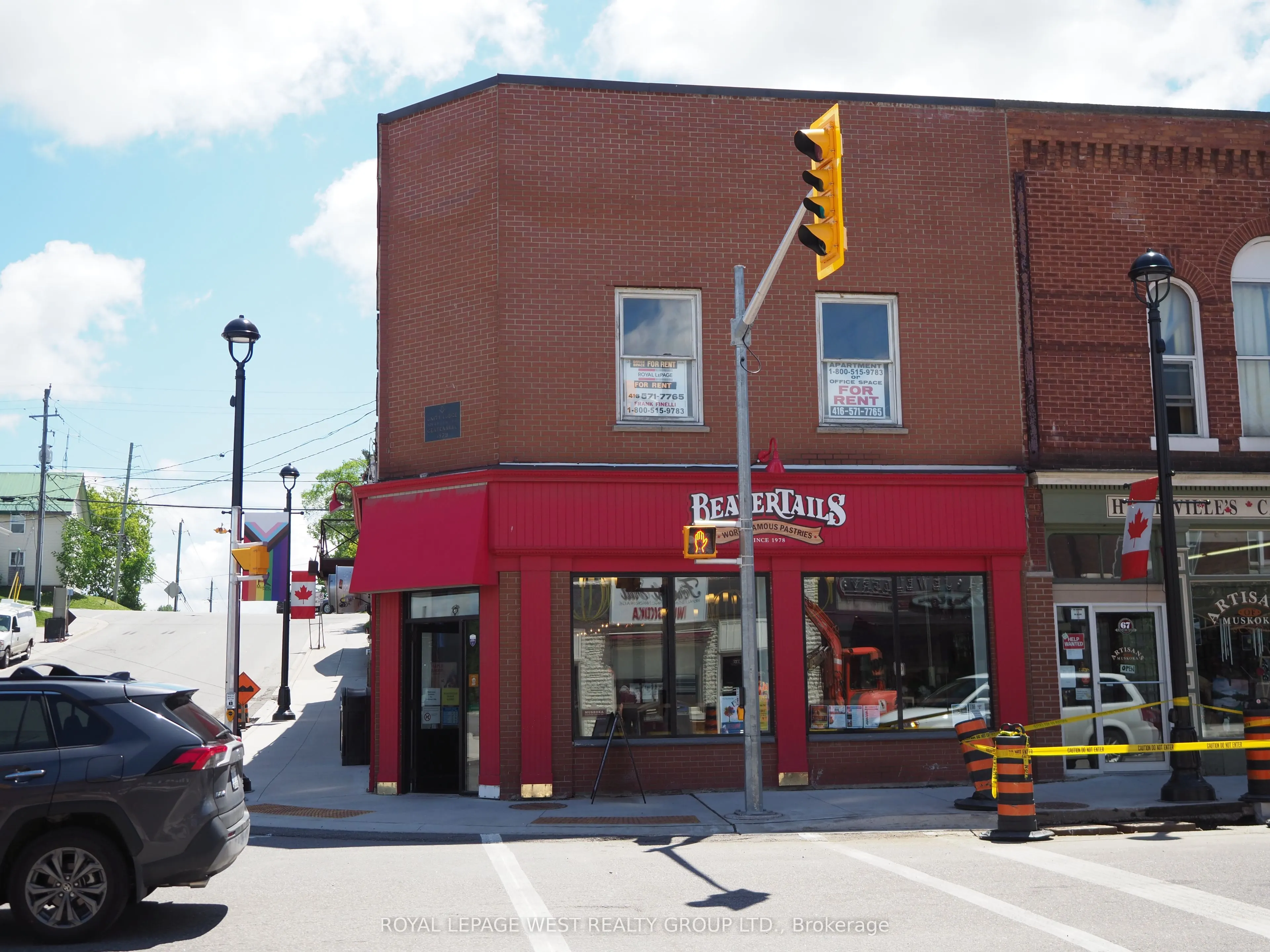 69 Main Street E #UPPER LEVEL