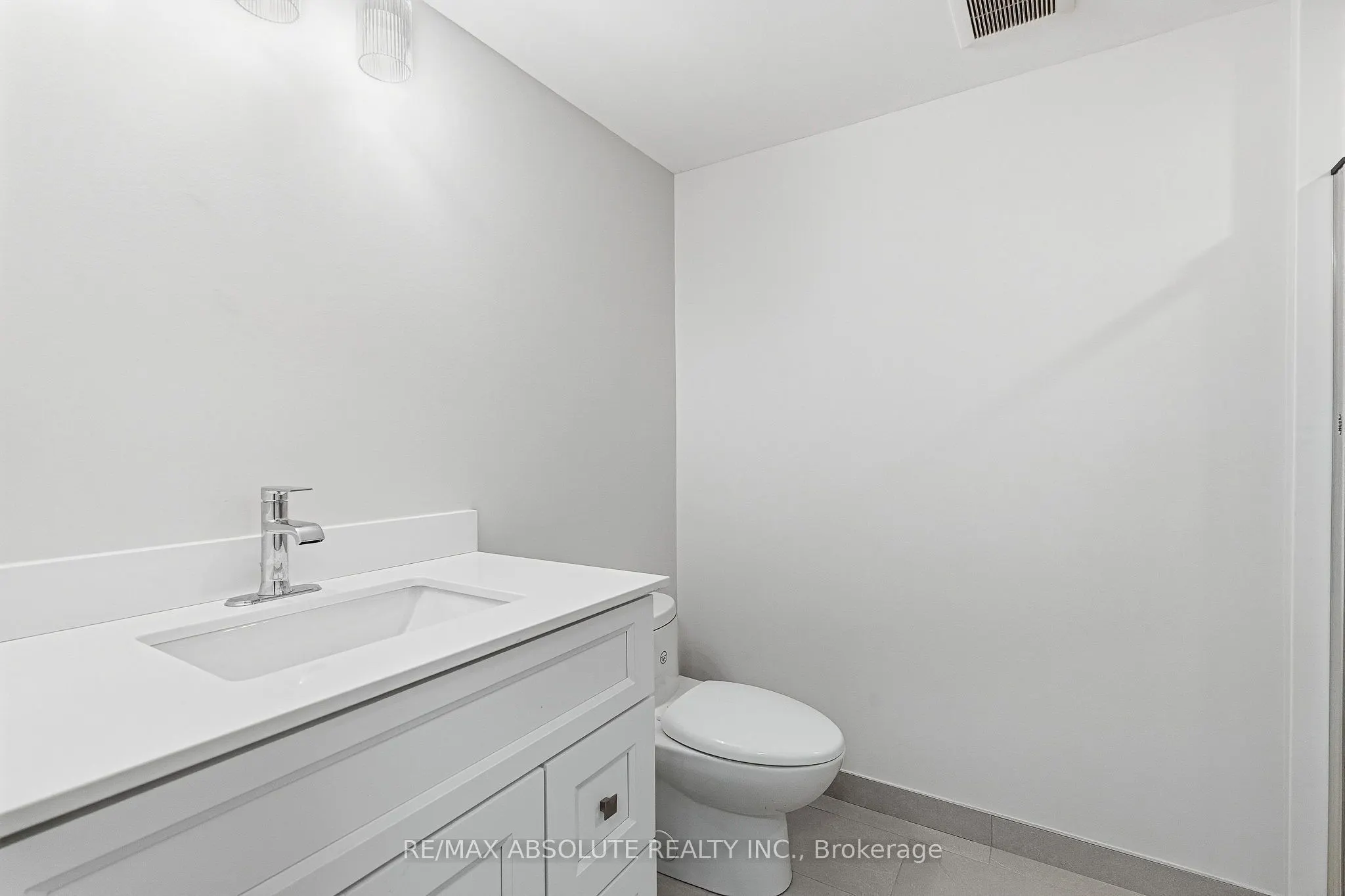 1095 Kenaston Street