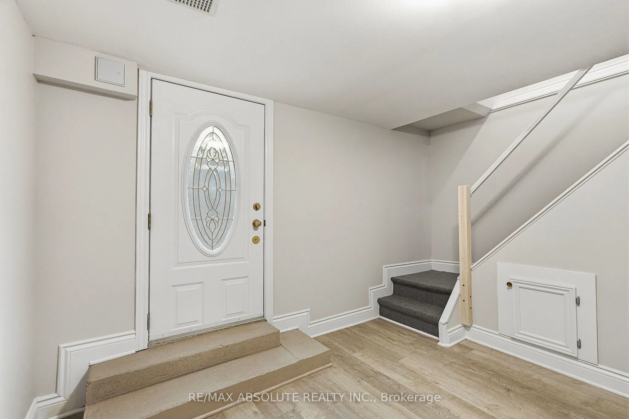 1095 Kenaston Street