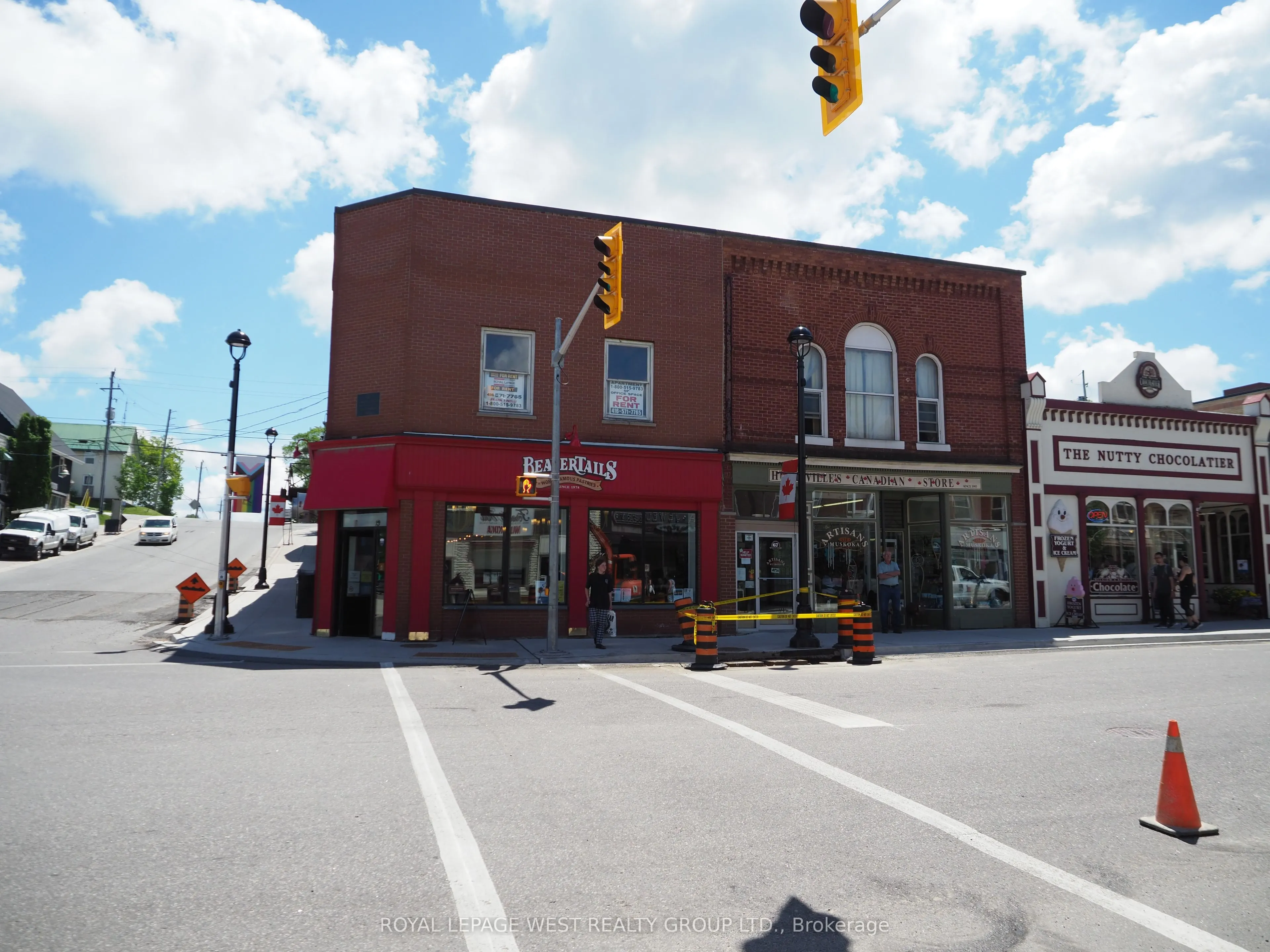 69 Main Street E