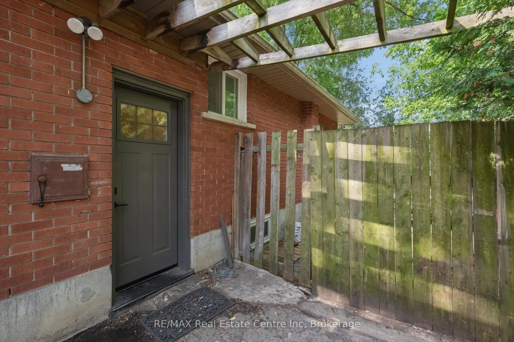 277 KATHLEEN Street
