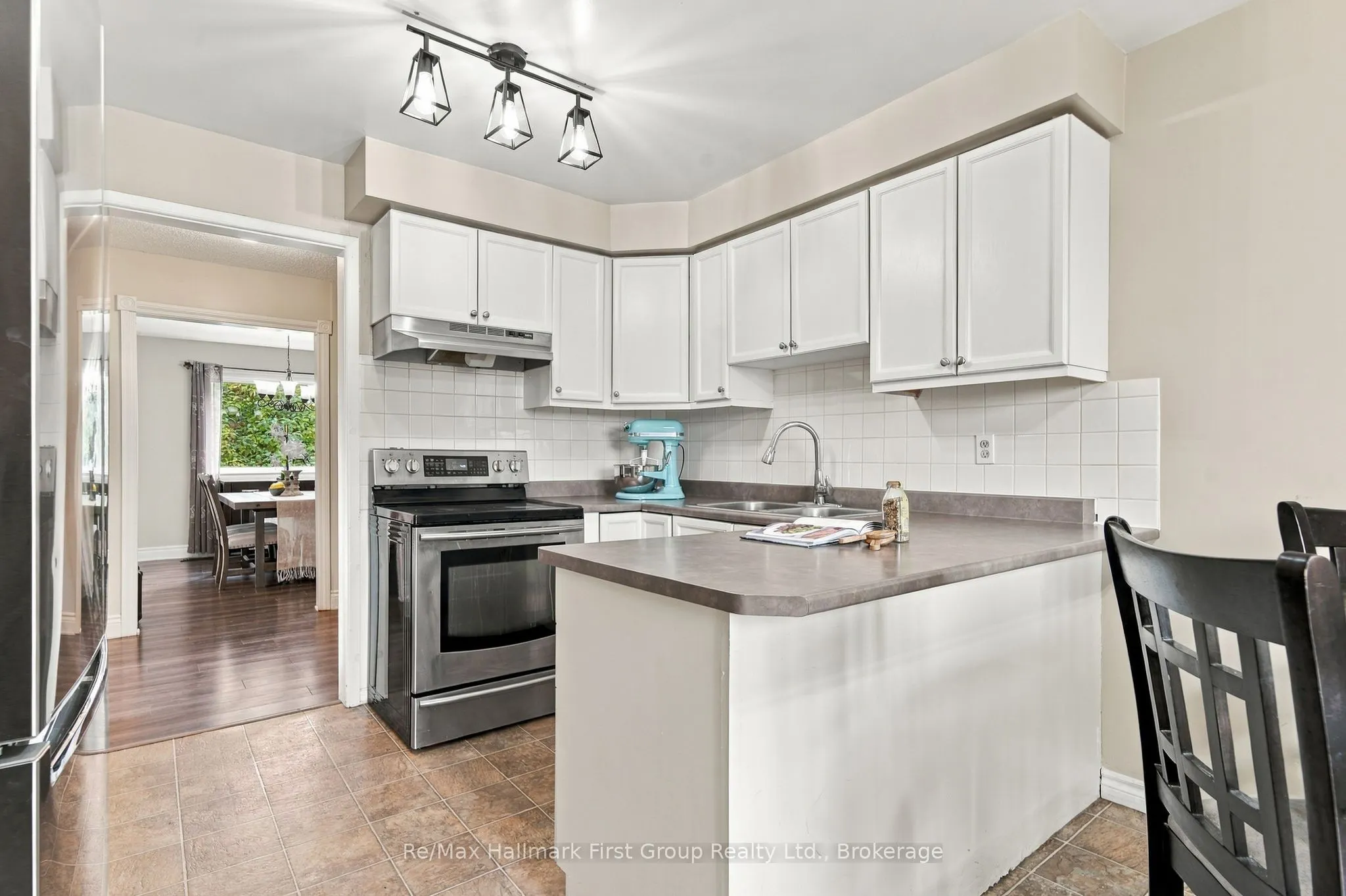 919 Heenan Court