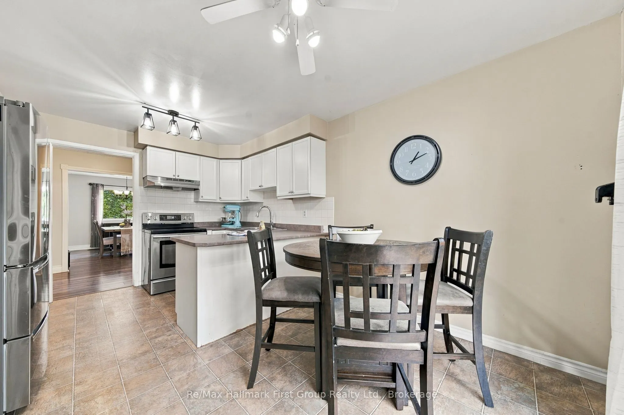 919 Heenan Court