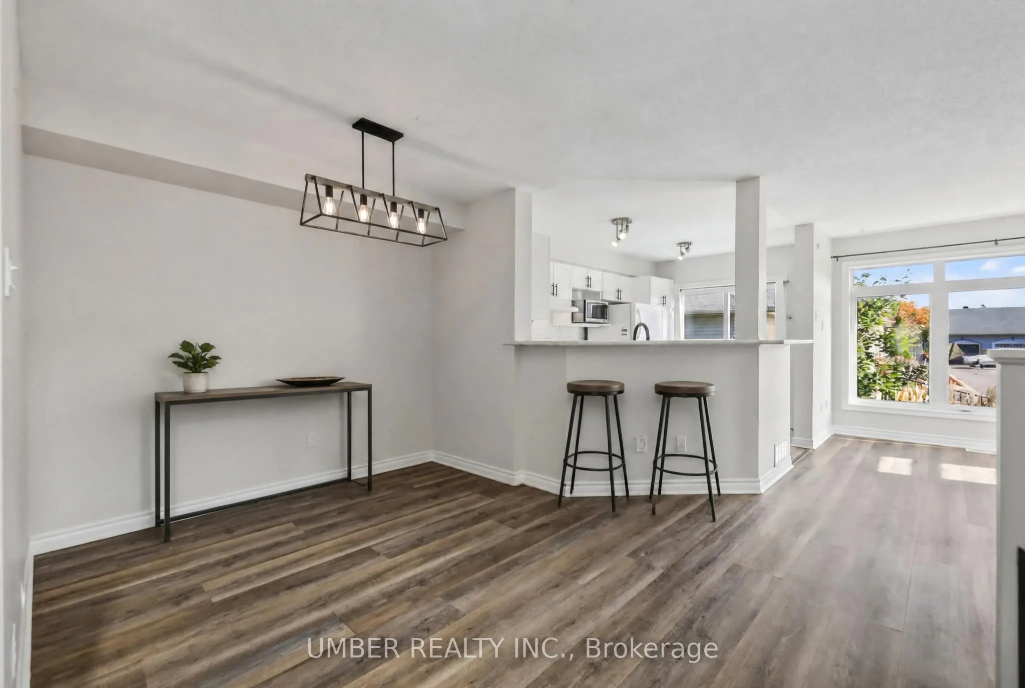 5539 Doctor Leach Drive