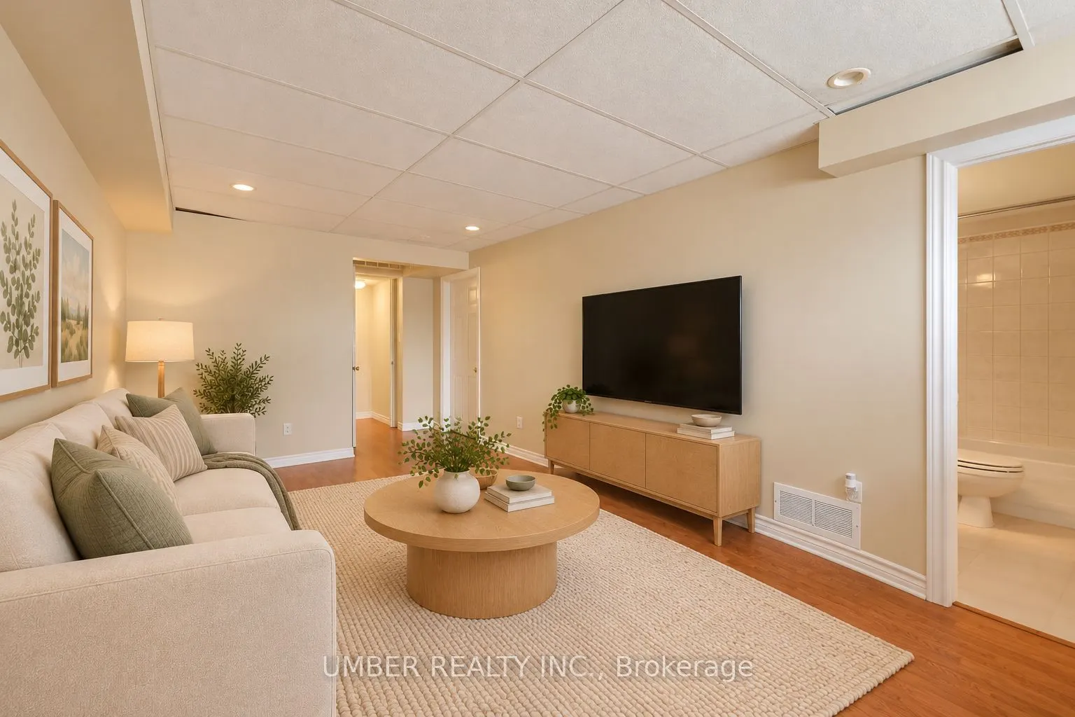 5539 Doctor Leach Drive