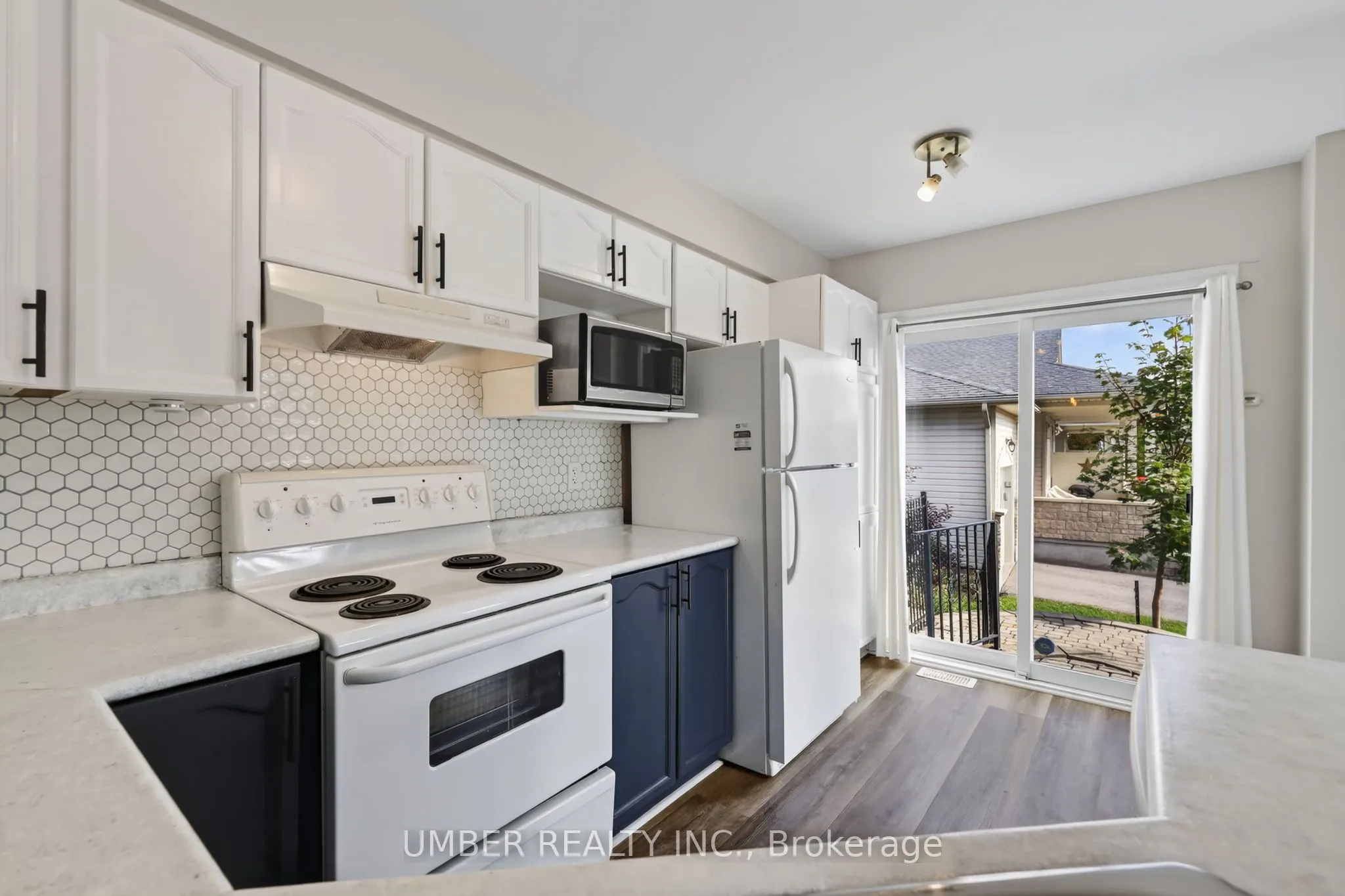 5539 Doctor Leach Drive