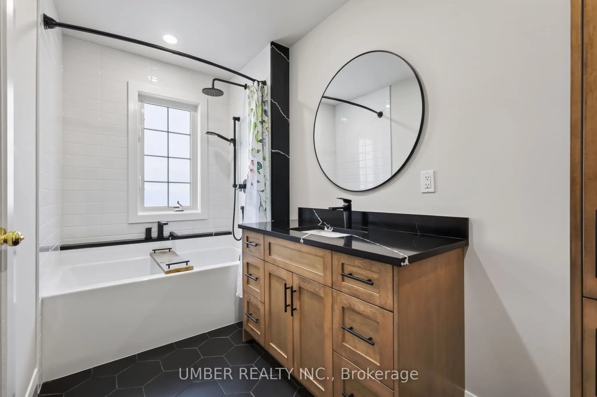 5539 Doctor Leach Drive