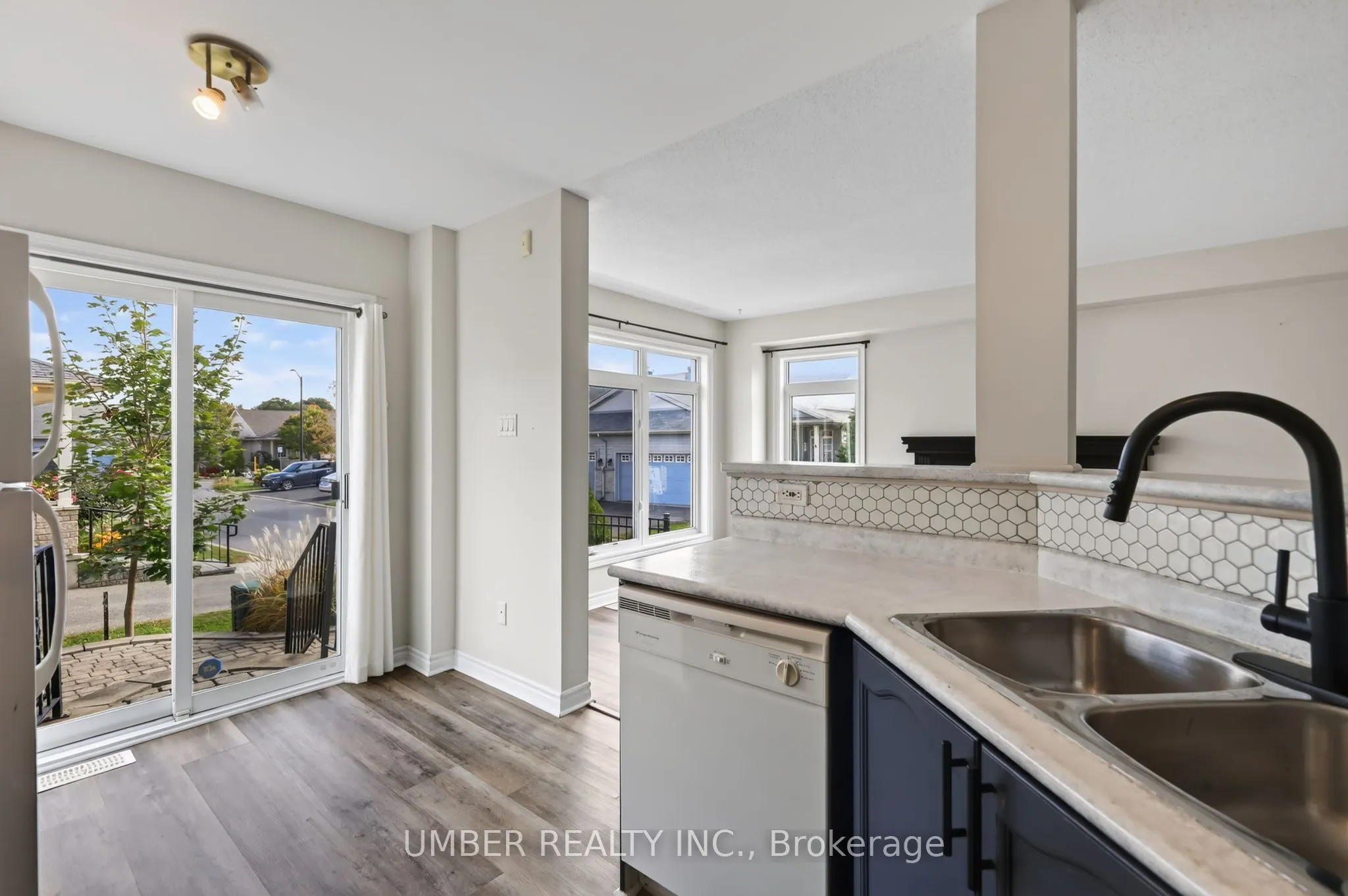 5539 Doctor Leach Drive
