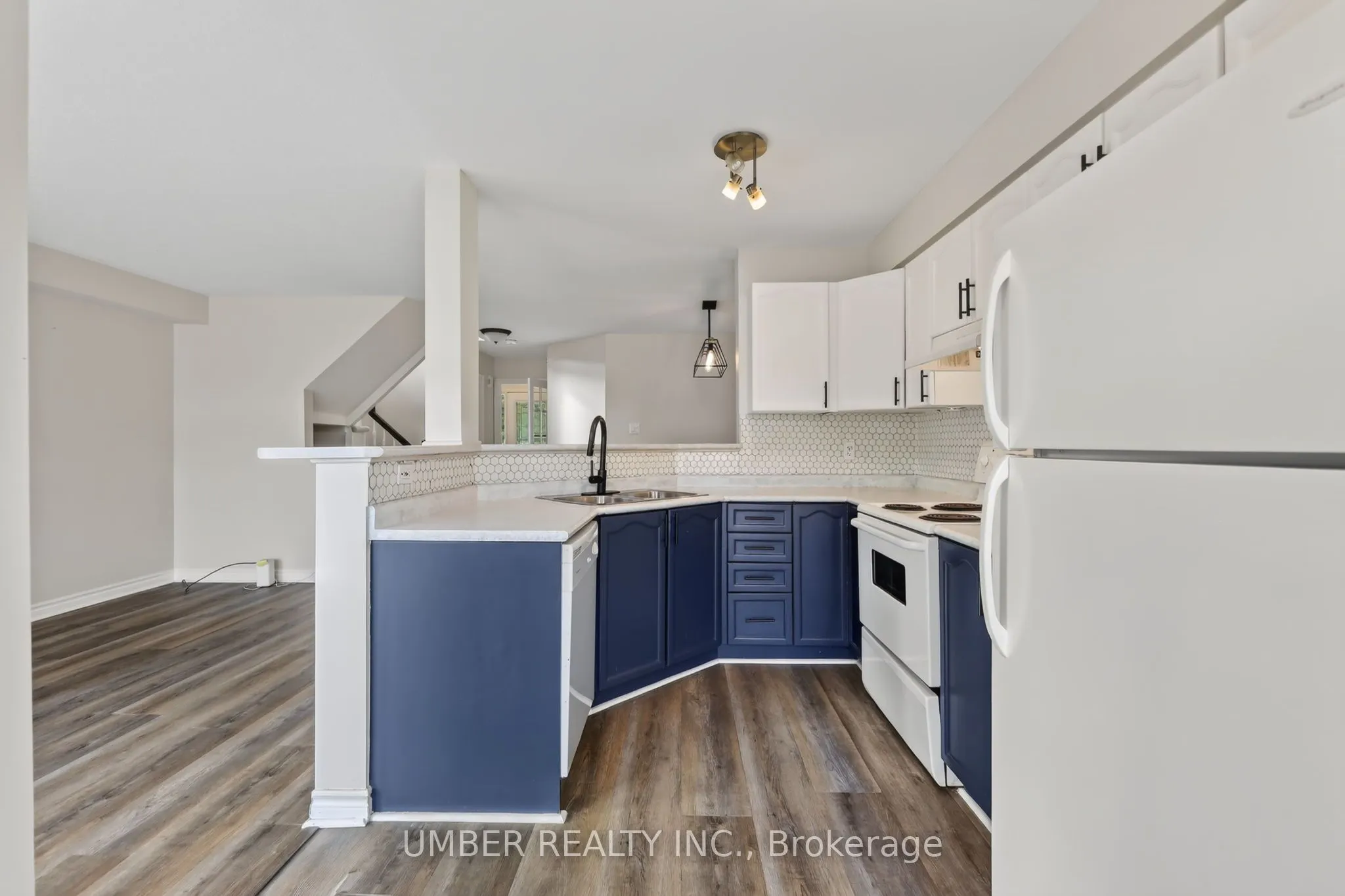 5539 Doctor Leach Drive