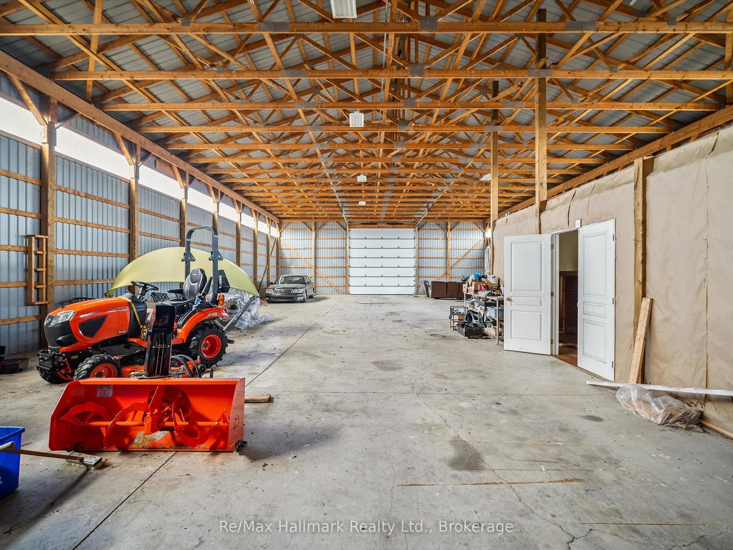 232 Eighth Road E