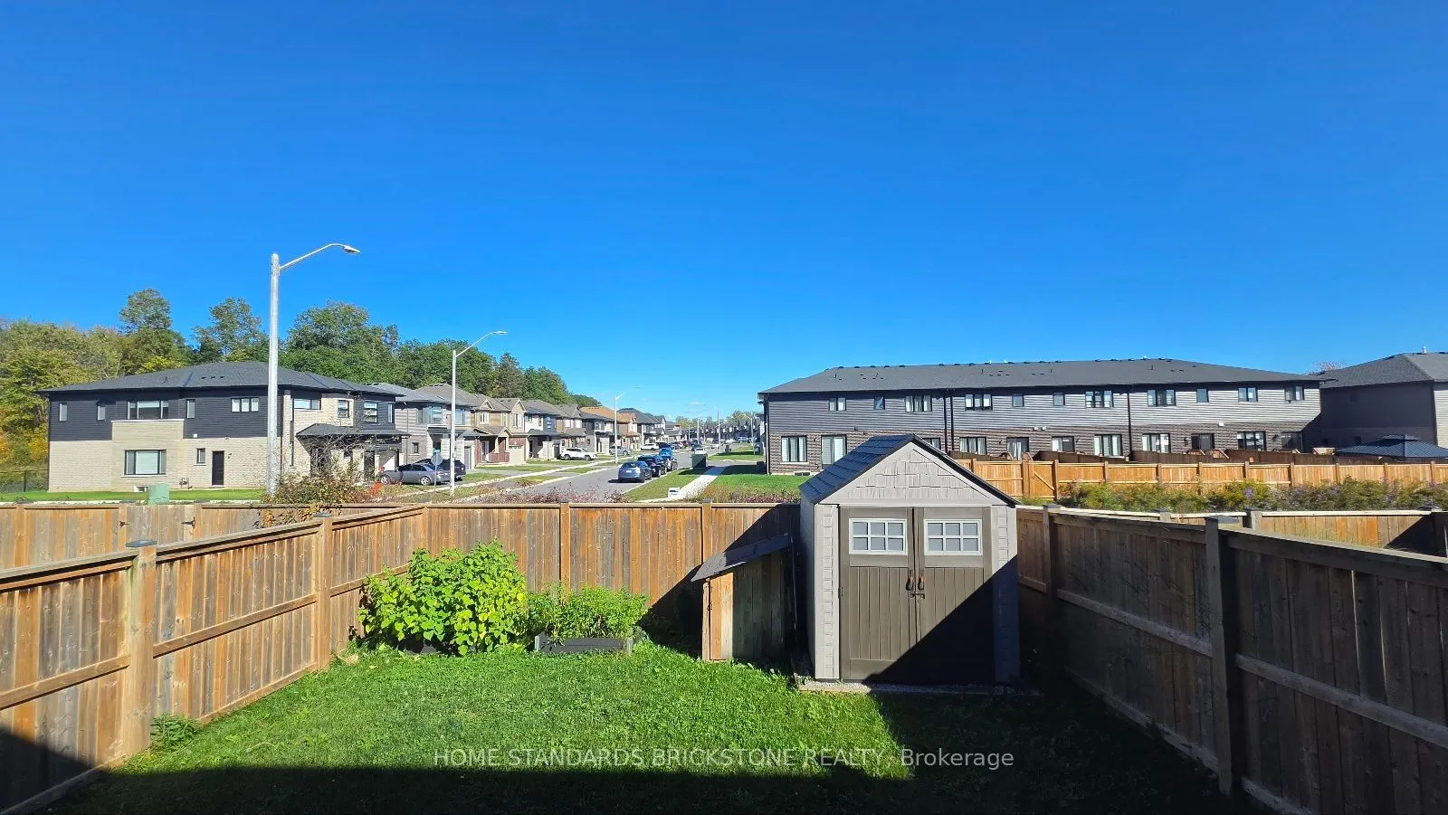 53 Lamb Crescent