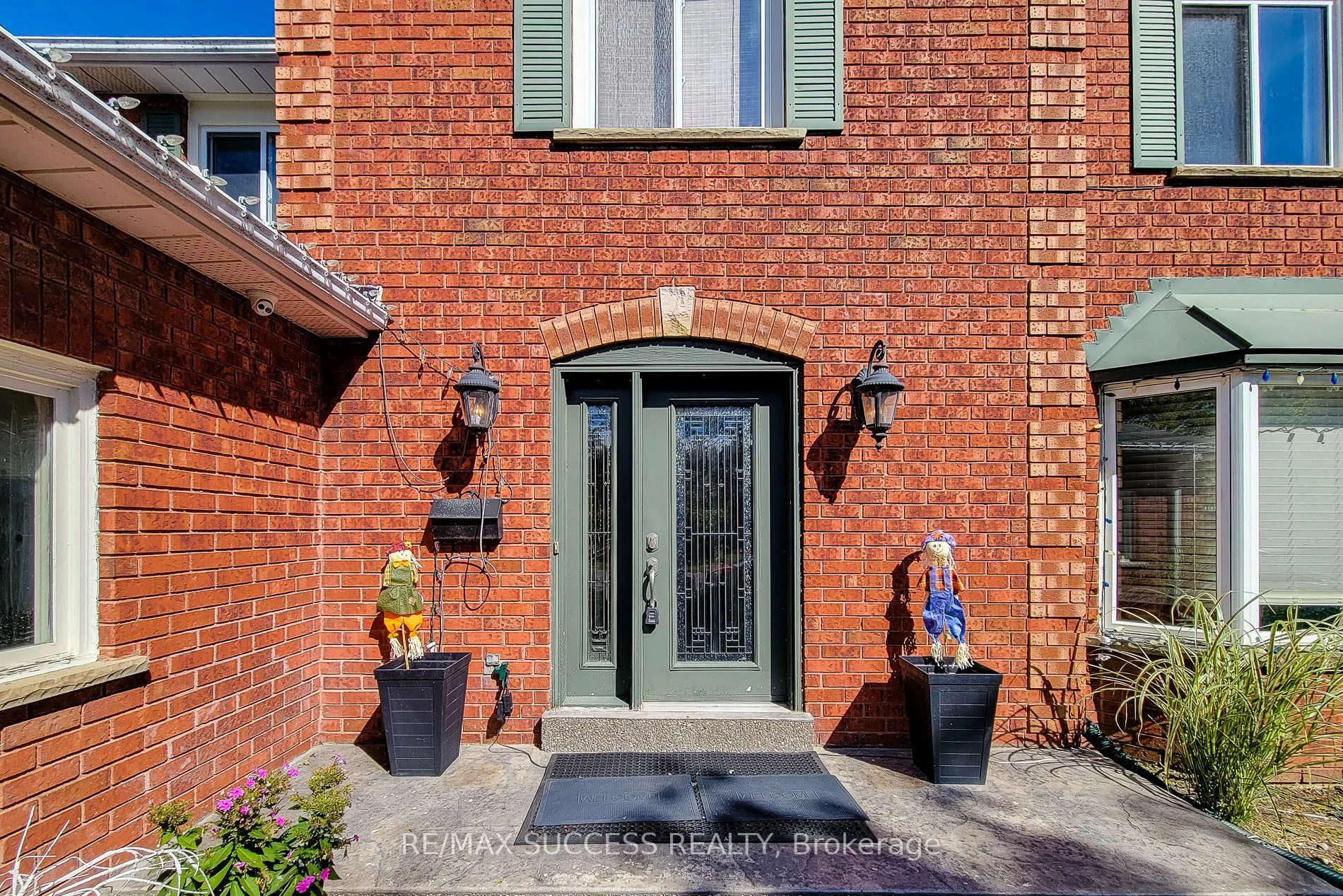 35 Ravenwood Road