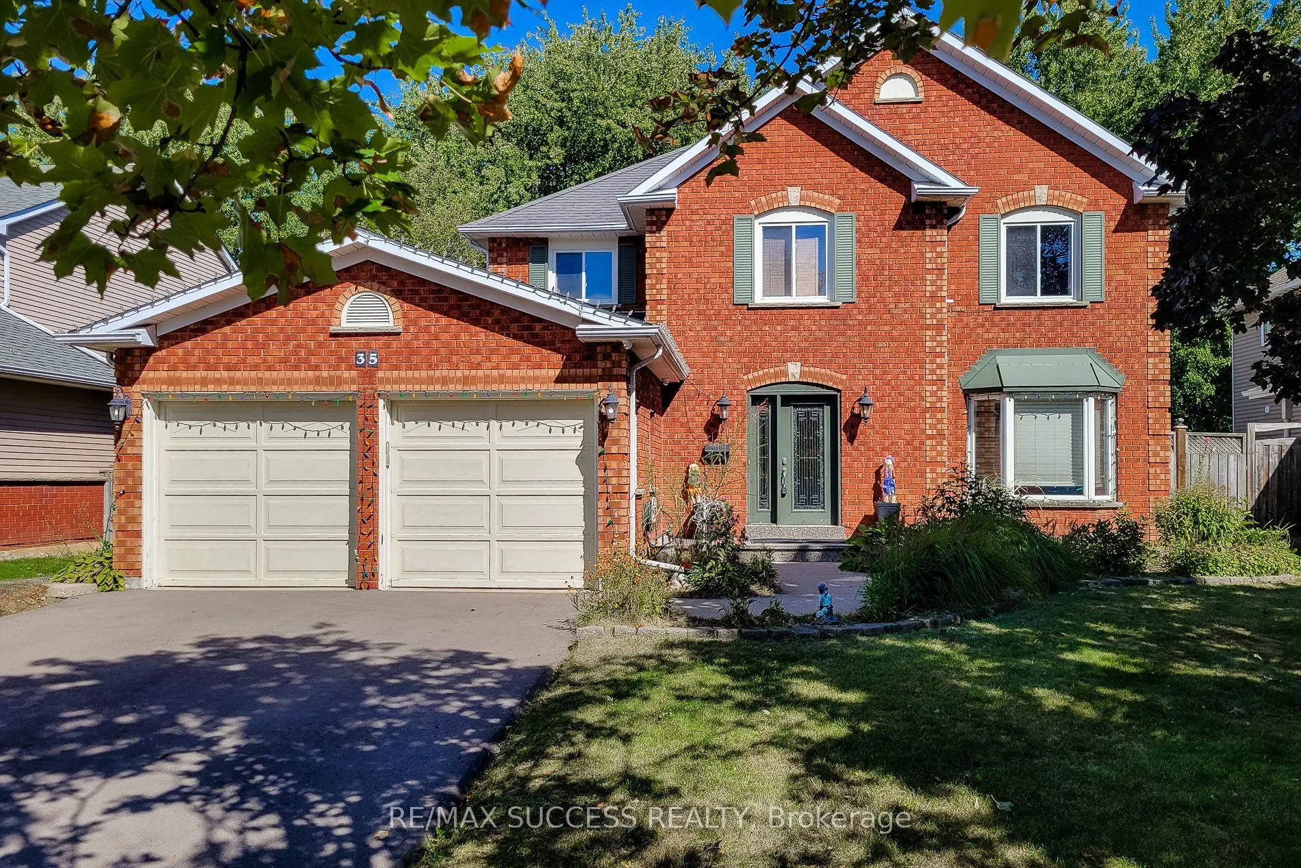 35 Ravenwood Road