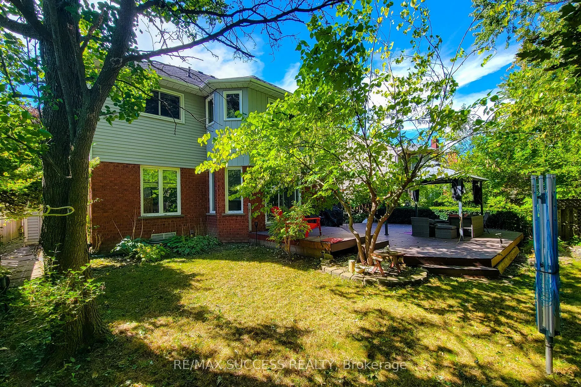 35 Ravenwood Road
