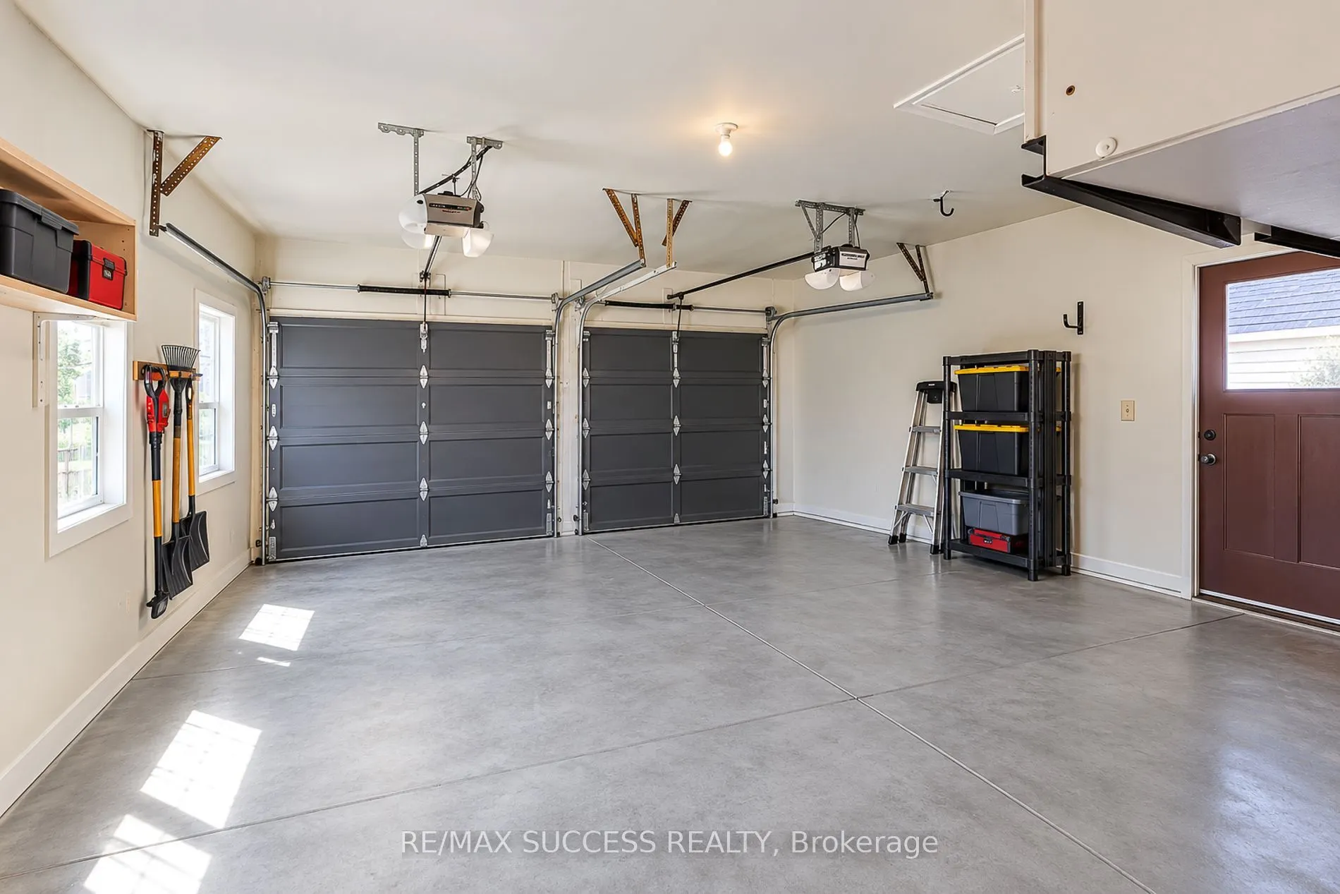 35 Ravenwood Road