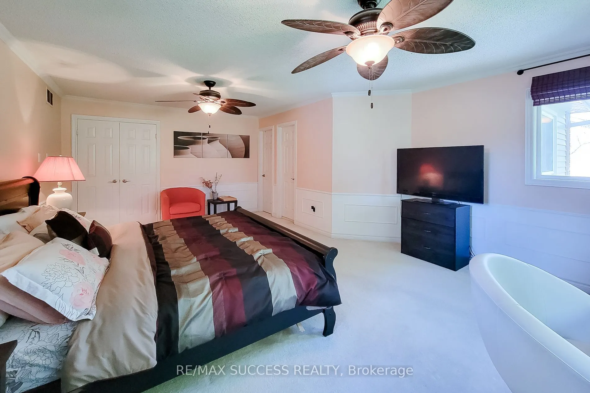 35 Ravenwood Road